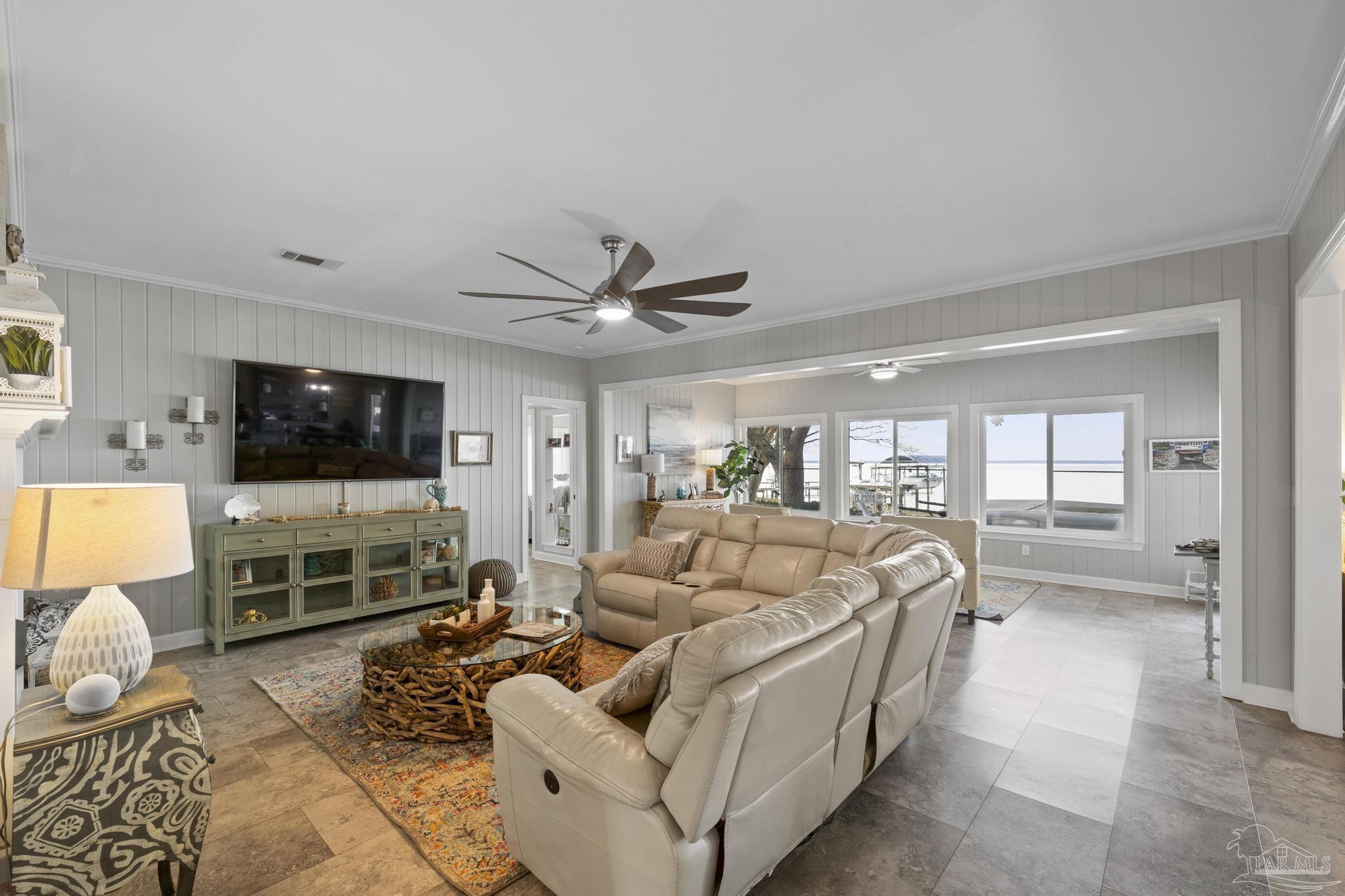 2704 Sunrunner Ln