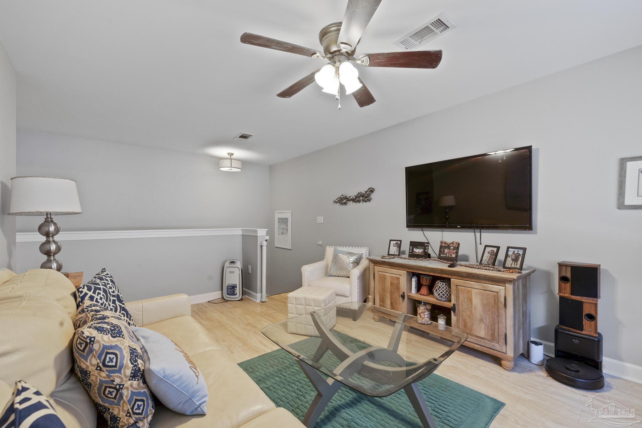 2704 Sunrunner Ln