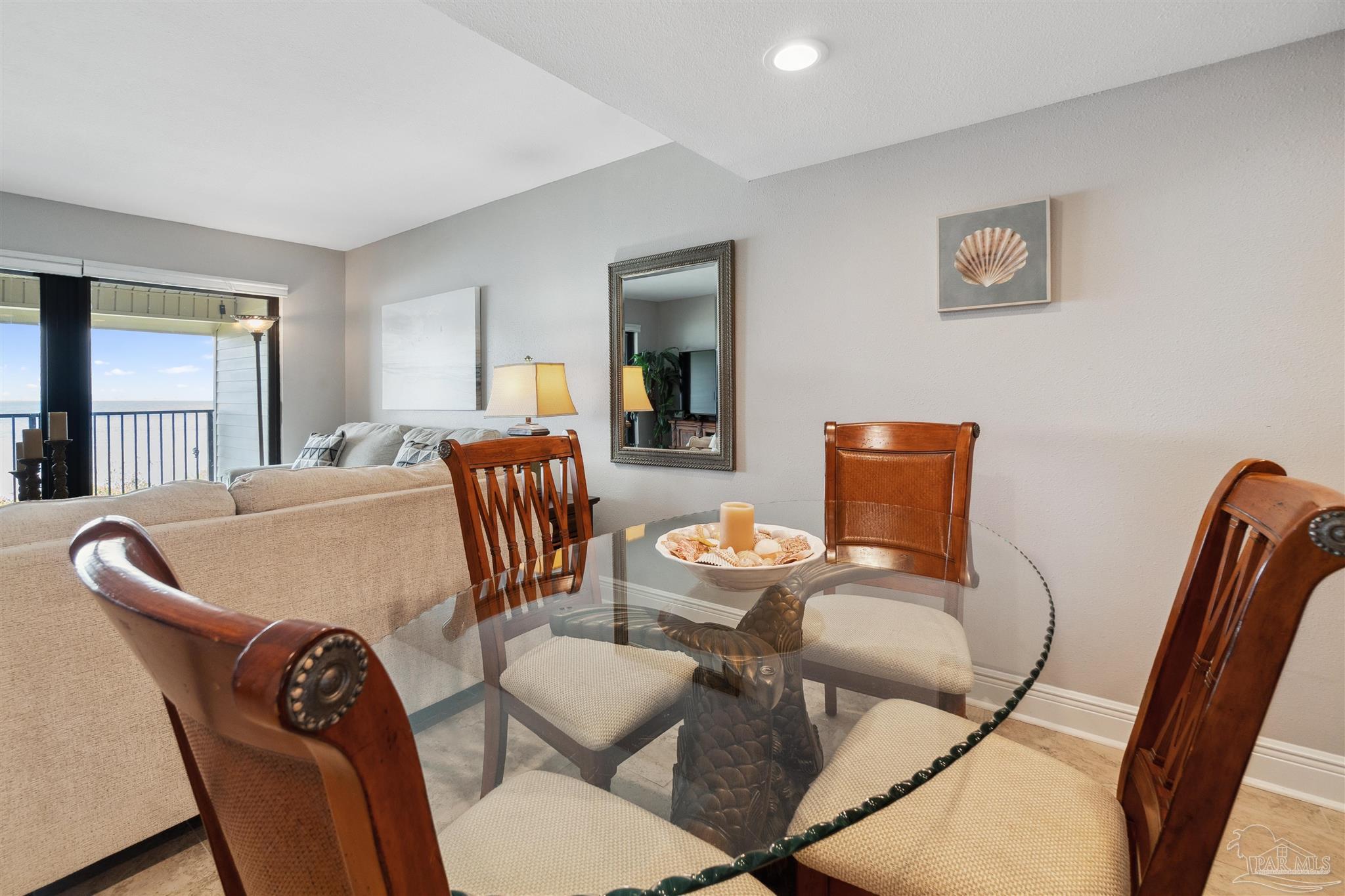 900 Ft Pickens Rd # 212