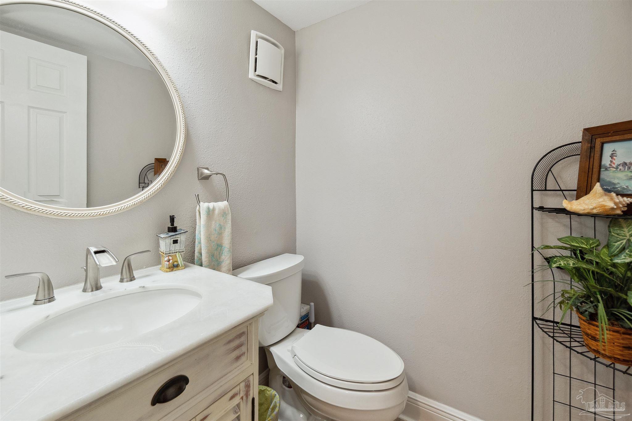 900 Ft Pickens Rd # 212