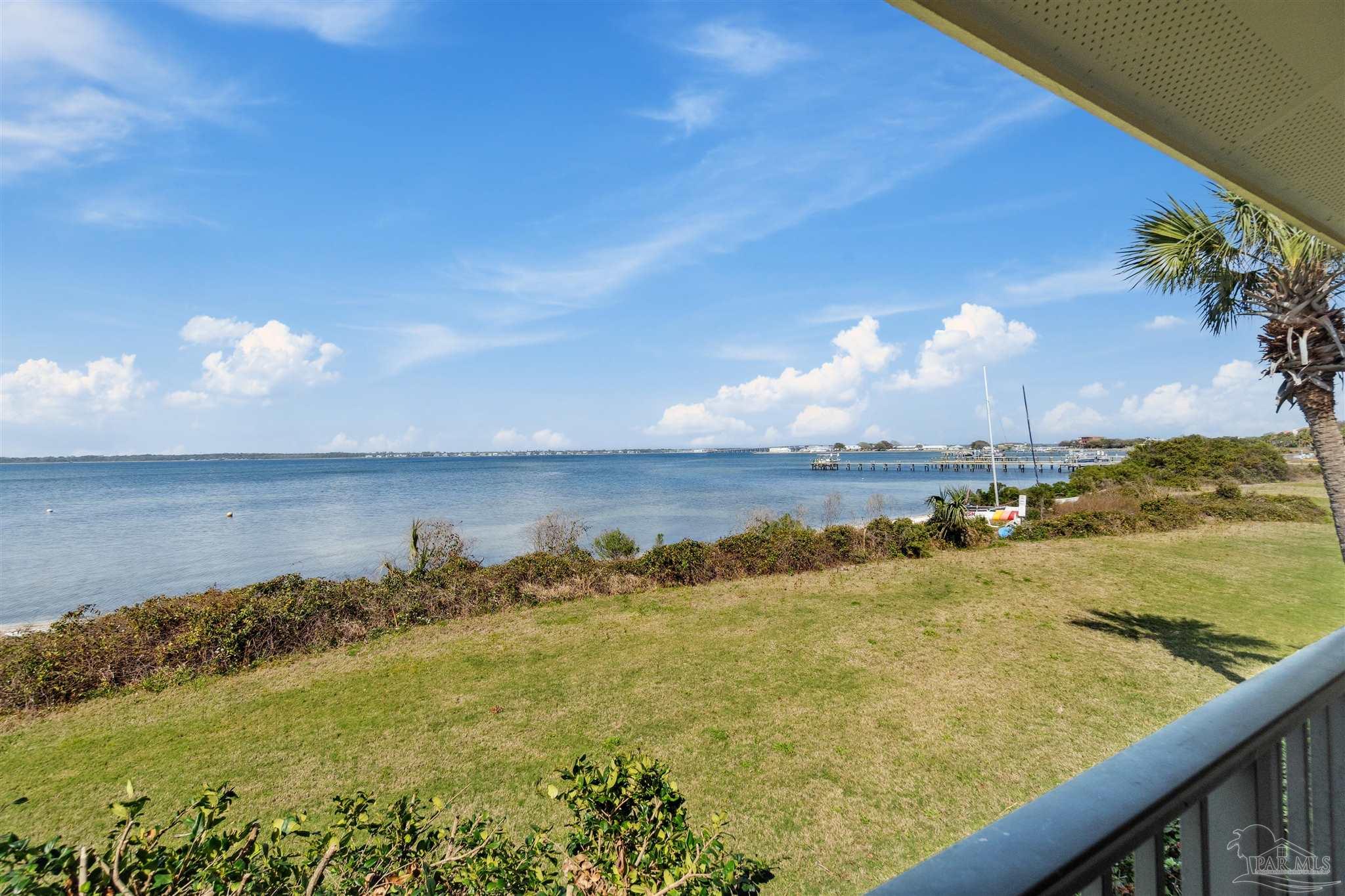 900 Ft Pickens Rd # 212