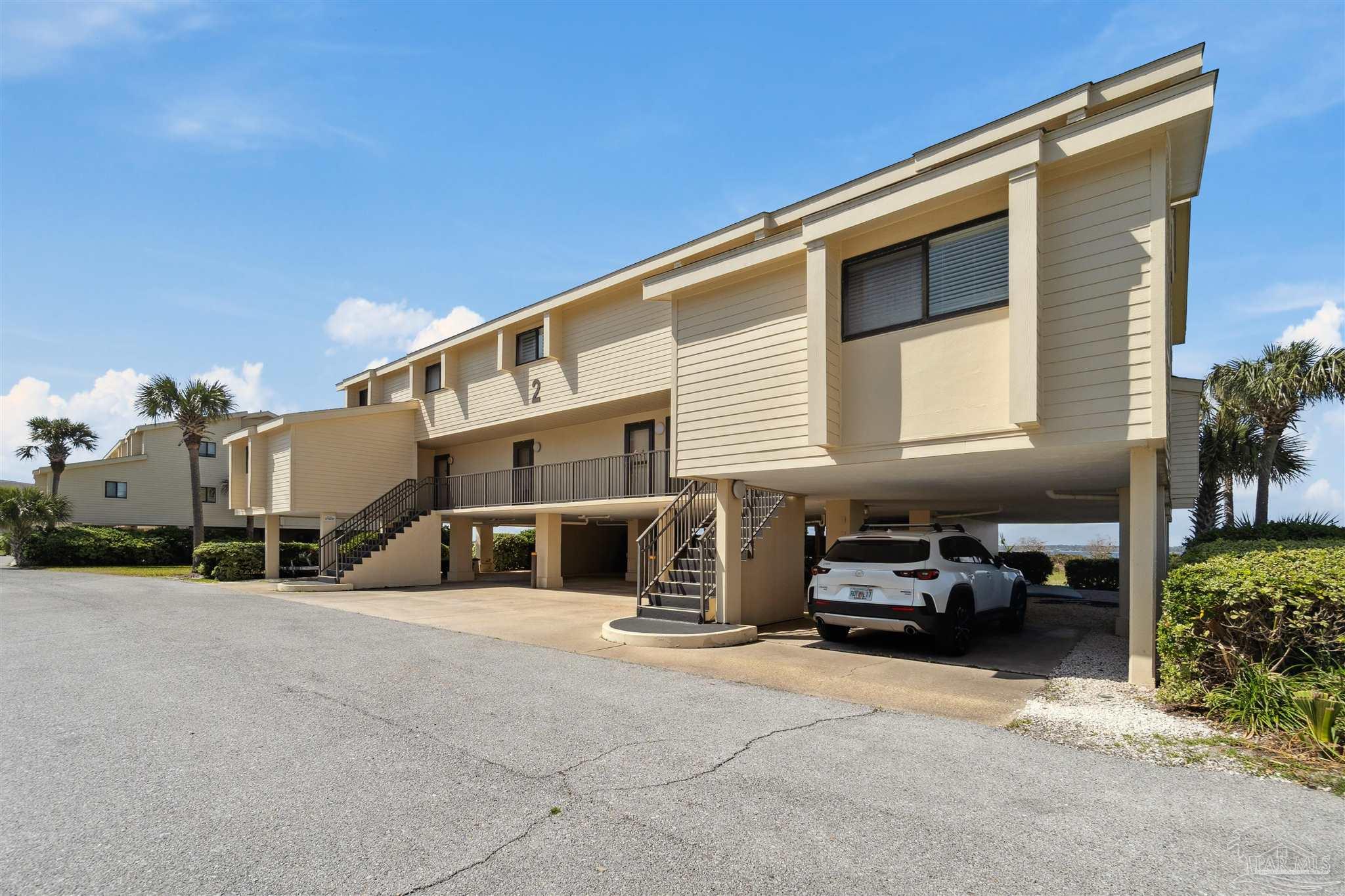 900 Ft Pickens Rd # 212
