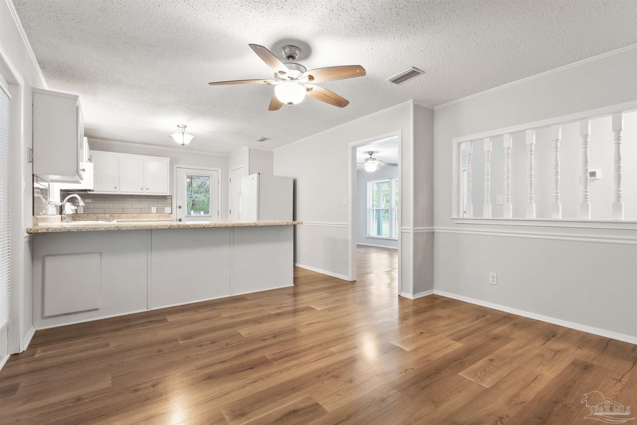 4241 Elvis Presley Dr