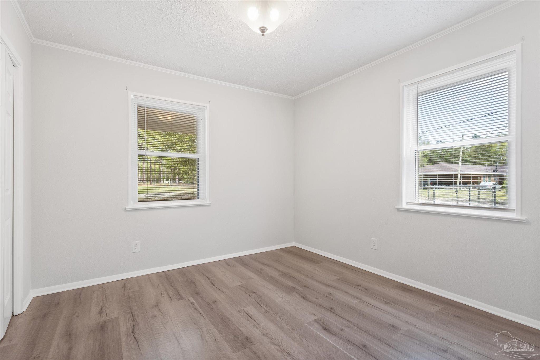 4241 Elvis Presley Dr