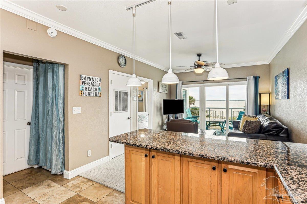 1150 Ft Pickens Rd # C7