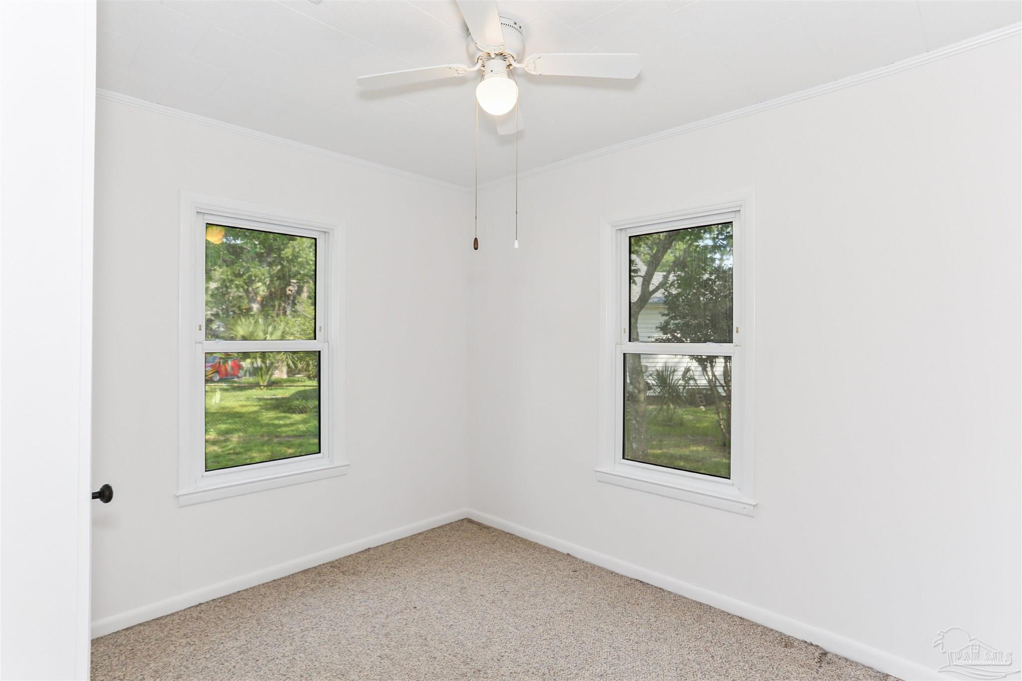 121 NW Gilliland Rd
