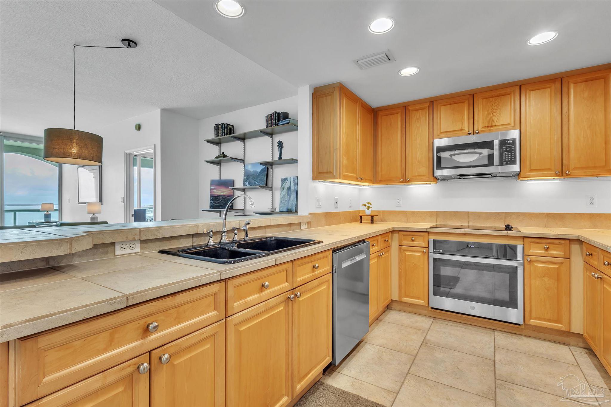 2 Portofino Dr # 1702