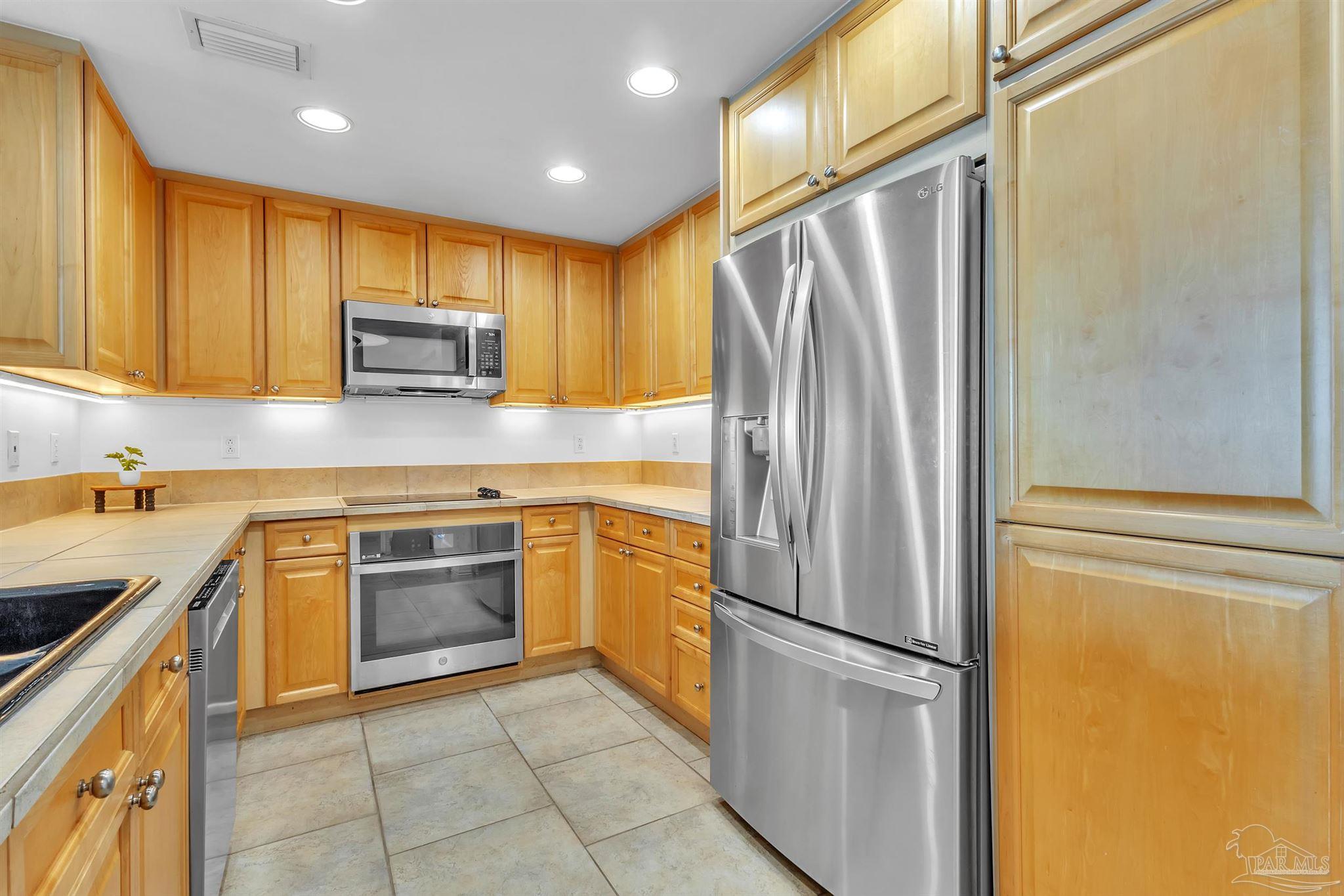 2 Portofino Dr # 1702