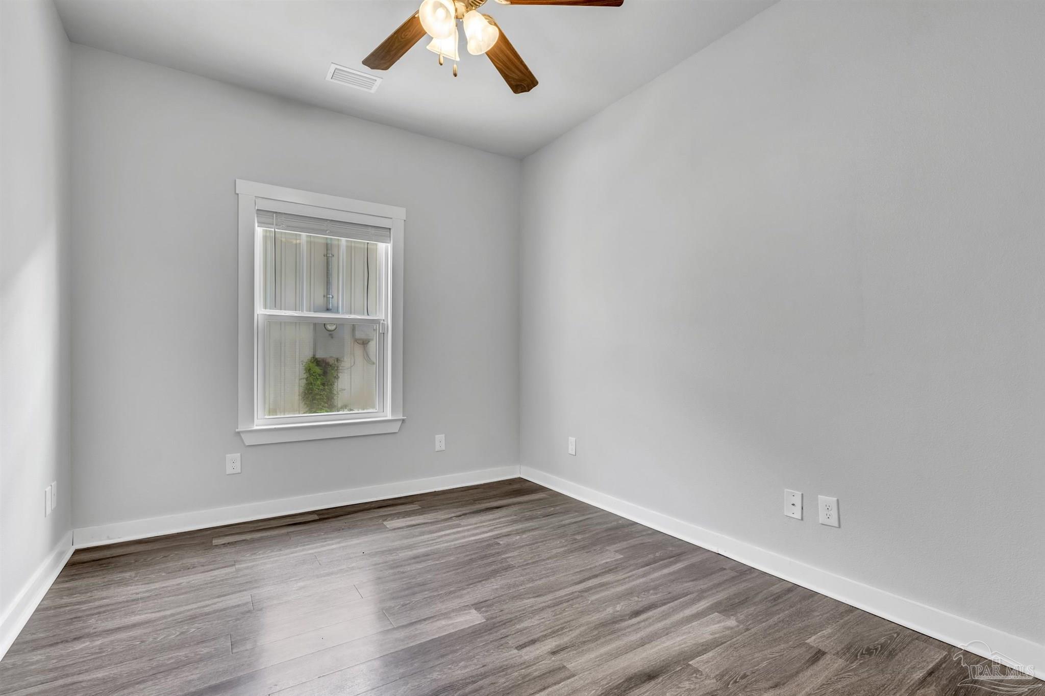 2012 W Government St