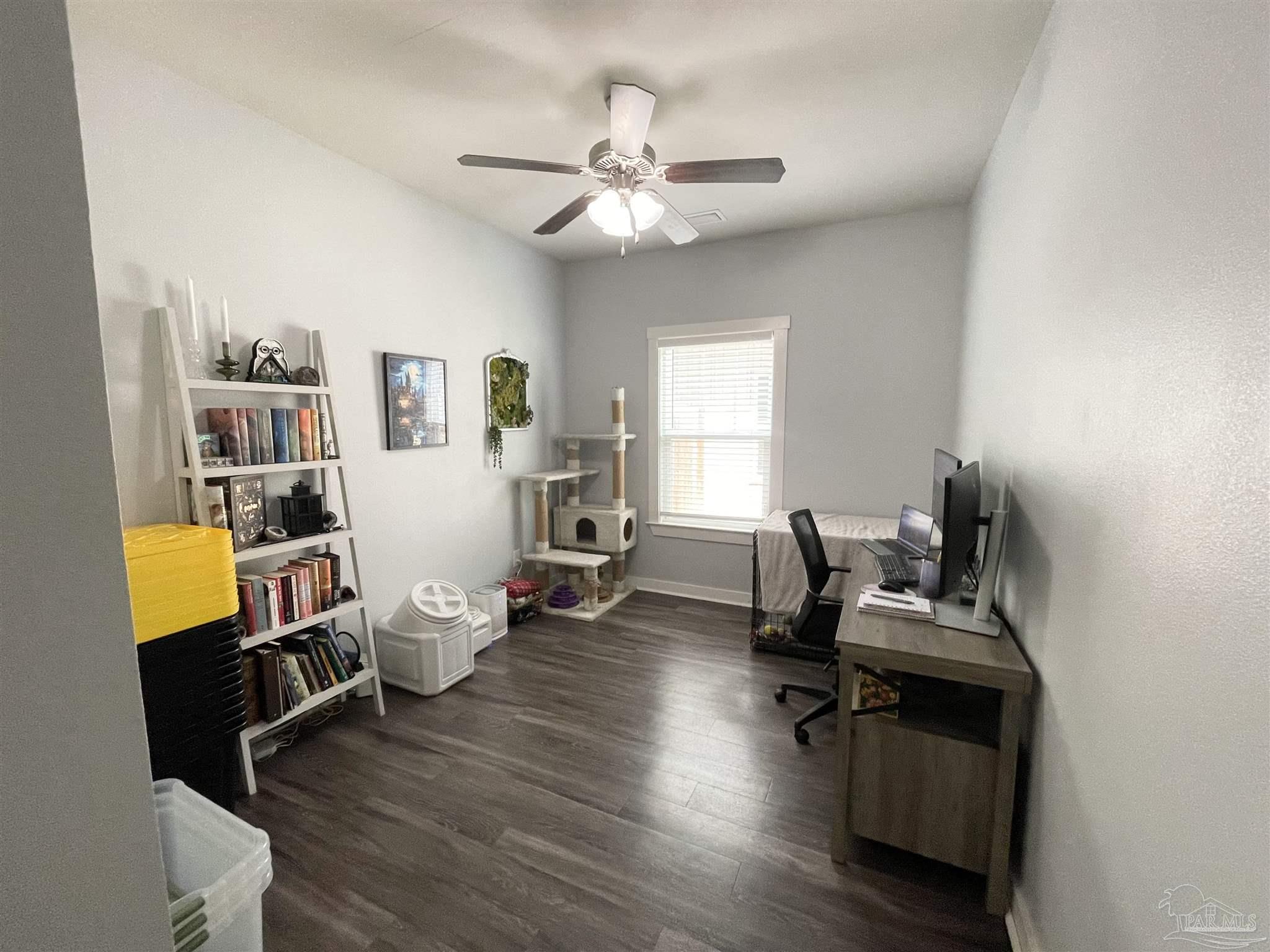 2012 W Government St