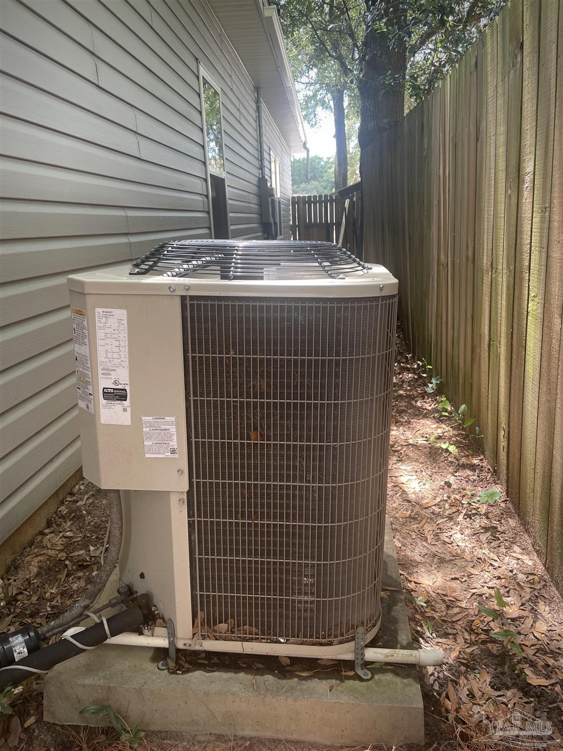 2012 W Government St