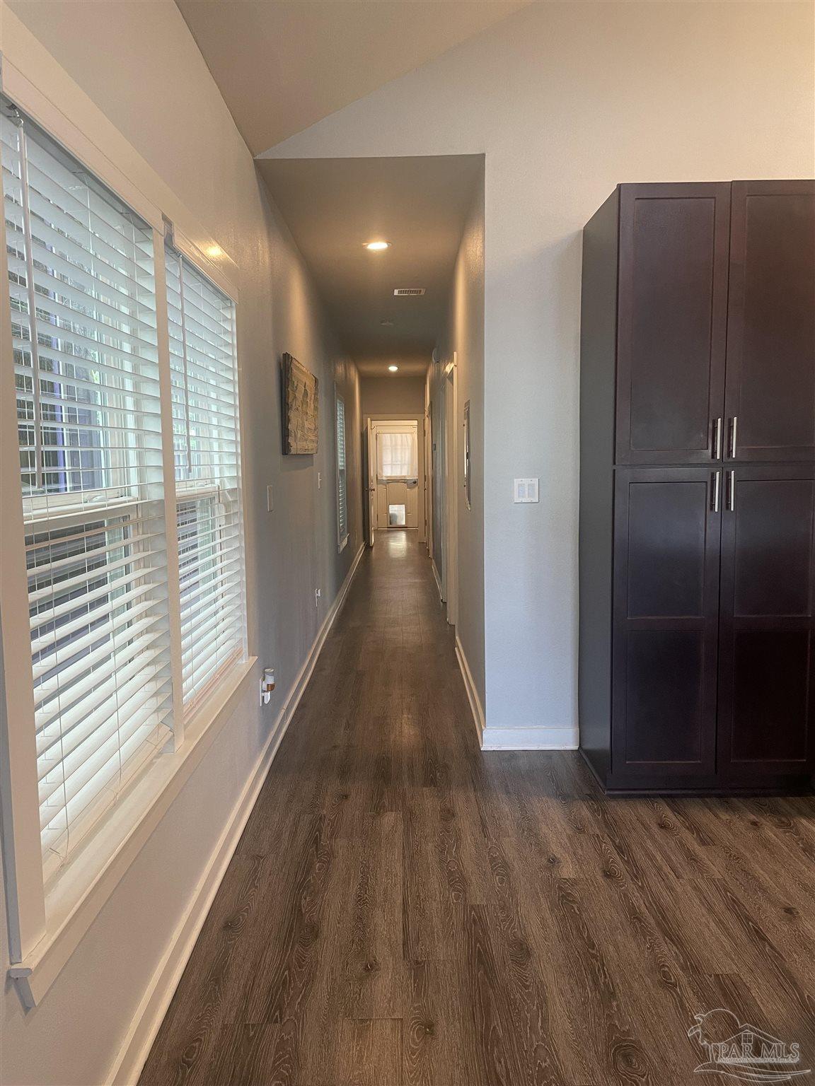 2012 W Government St