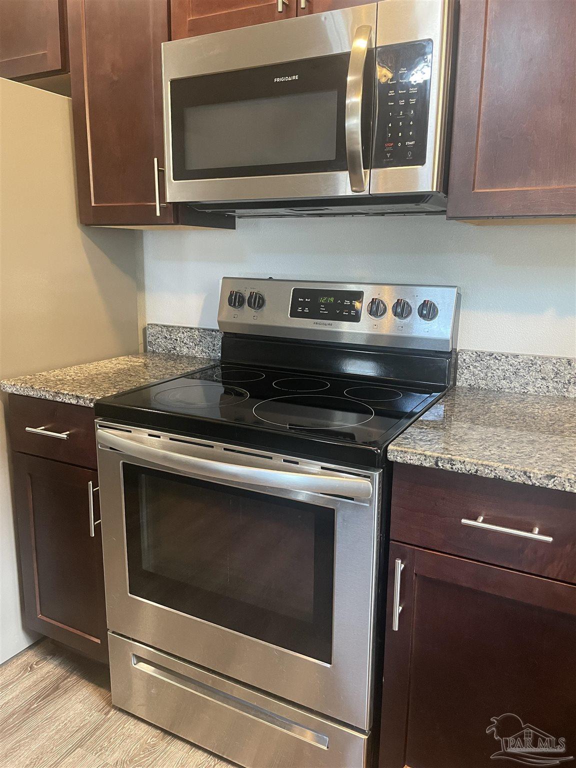 2012 W Government St