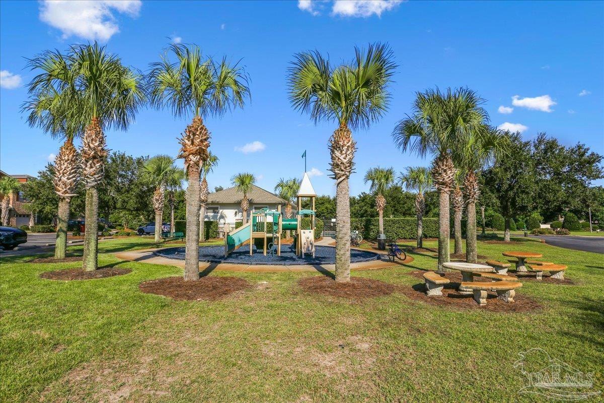 8881 Brown Pelican Cir