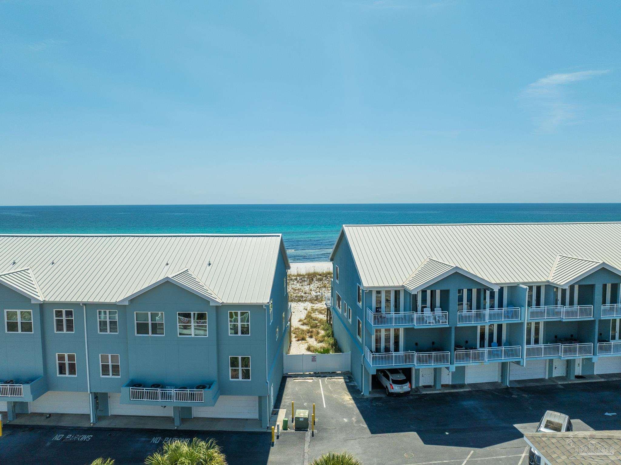 521 Ft Pickens Rd