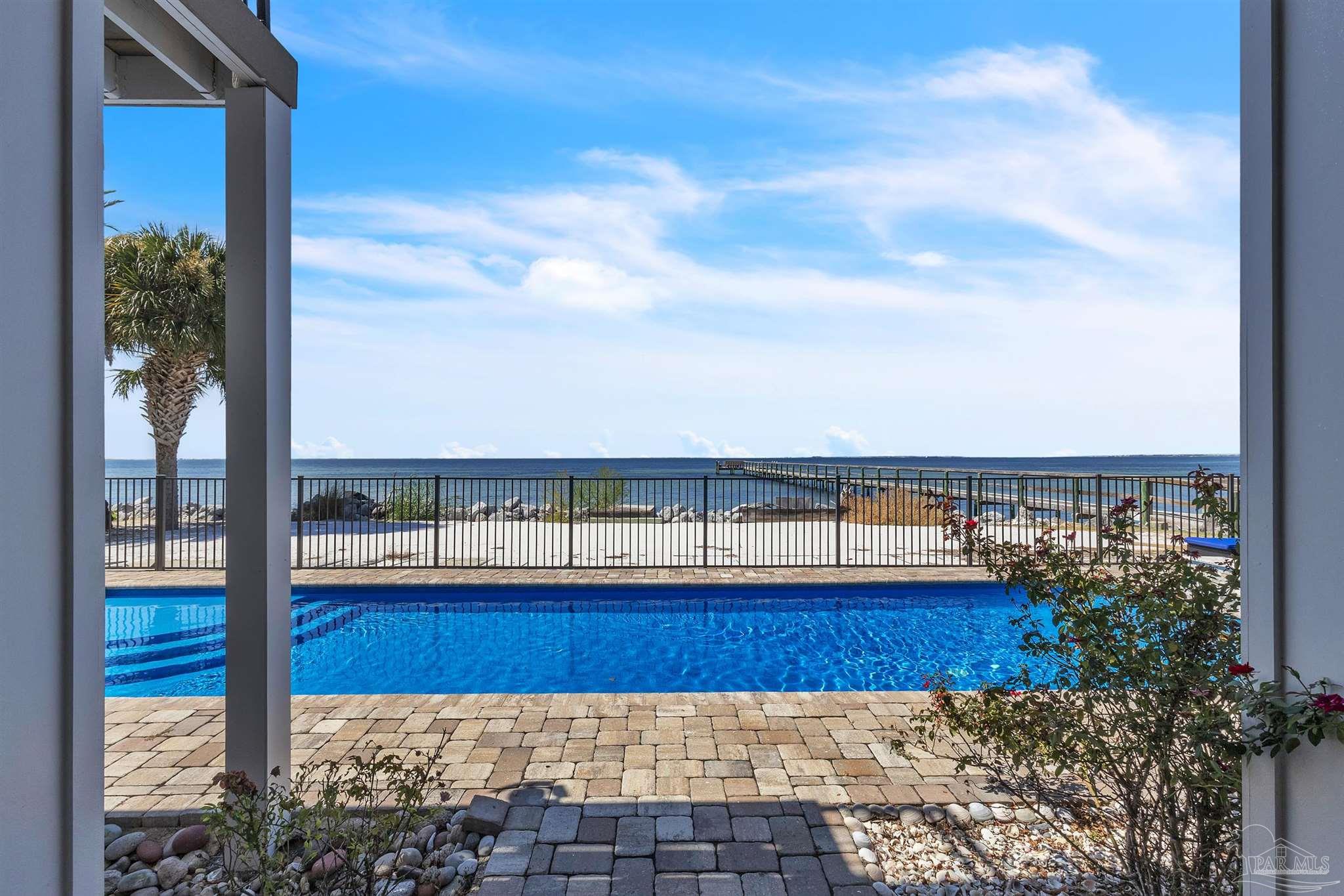 325 Deer Point Dr