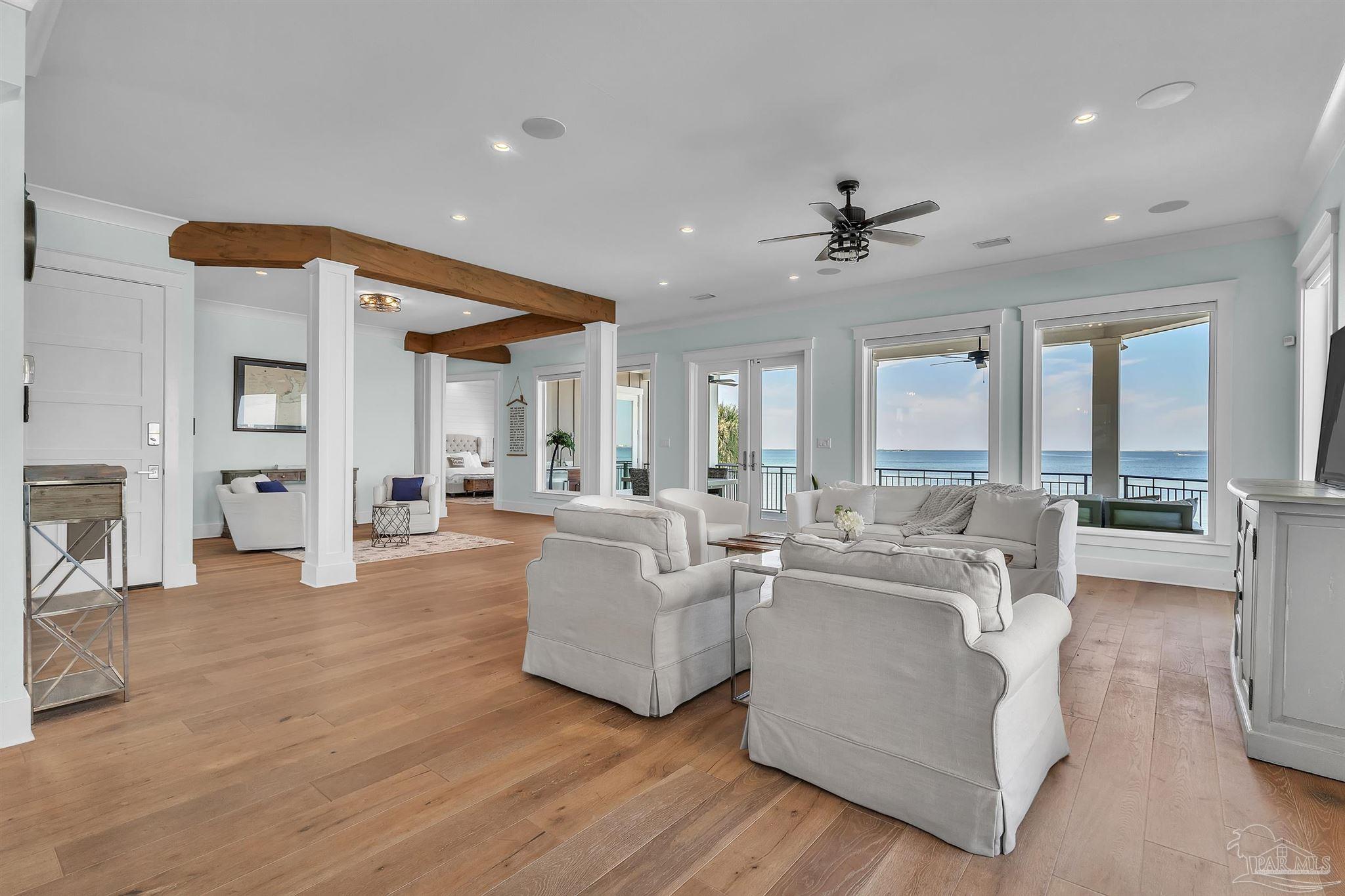 325 Deer Point Dr