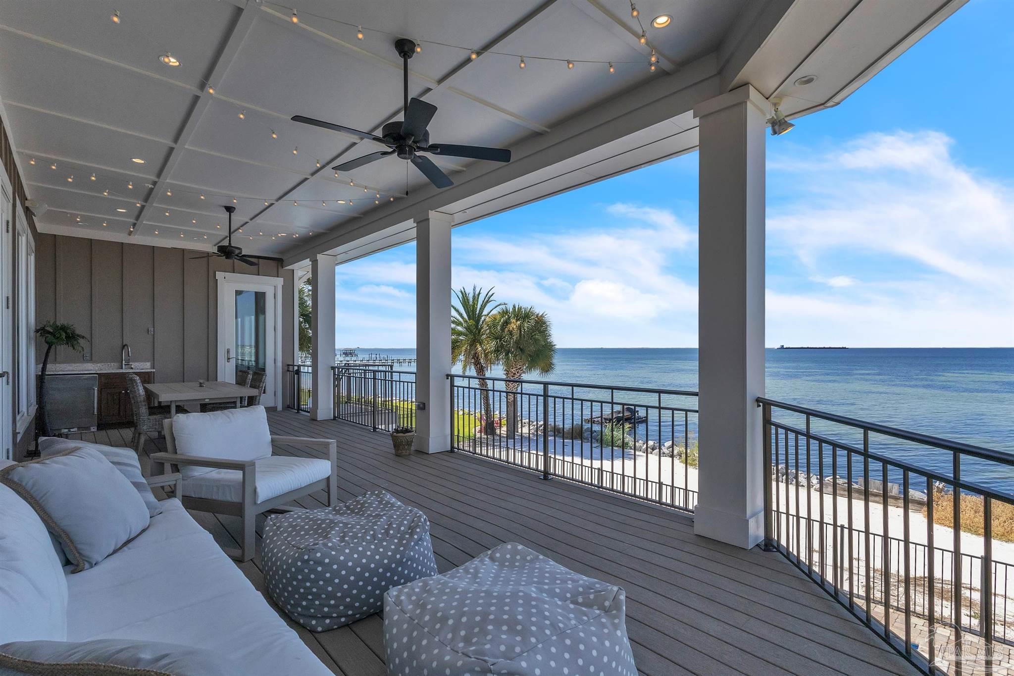 325 Deer Point Dr