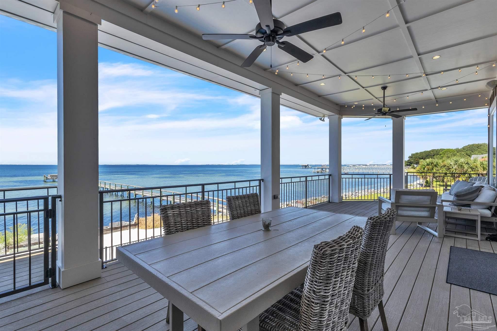 325 Deer Point Dr