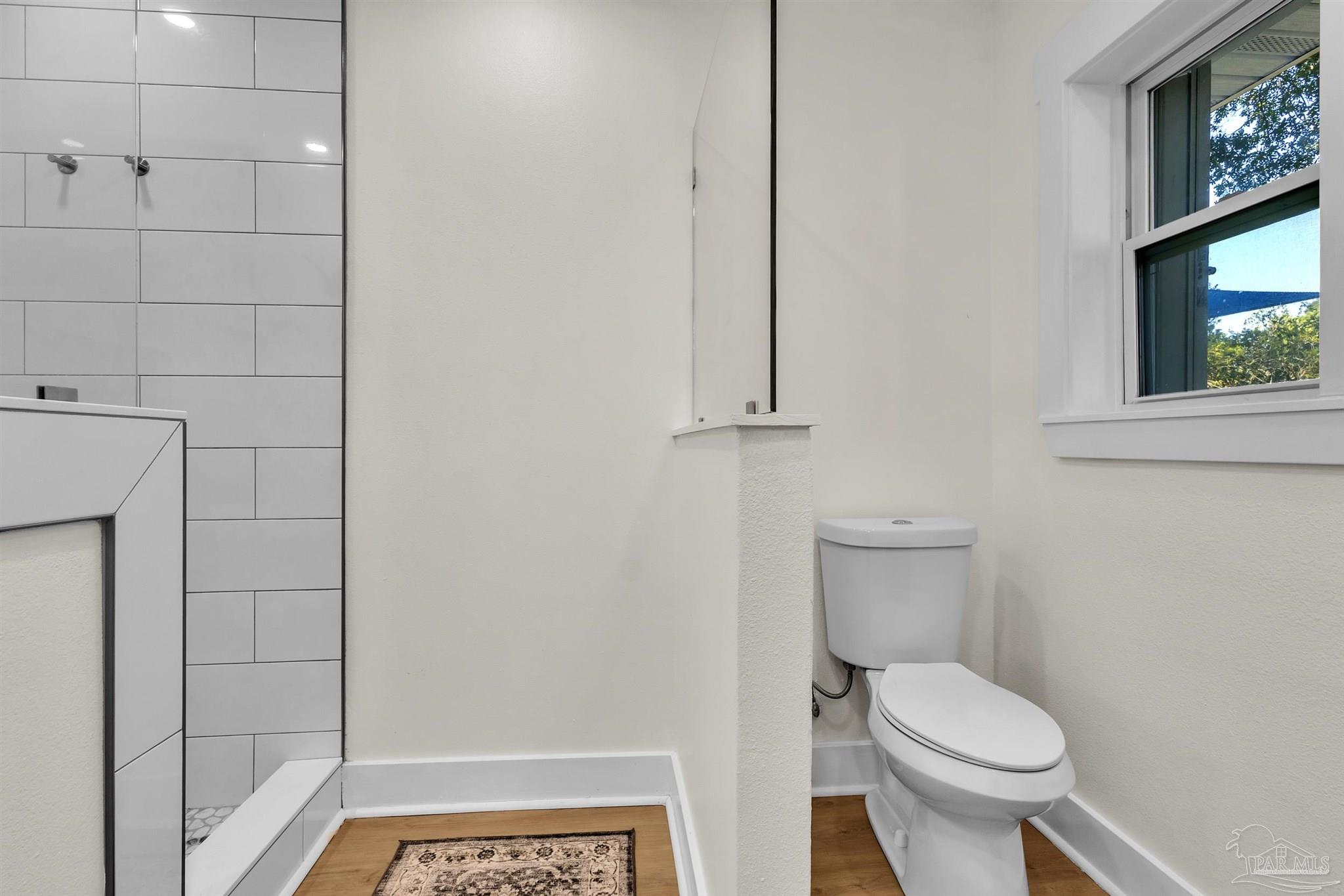 1826 Peyton Dr, Pensacola