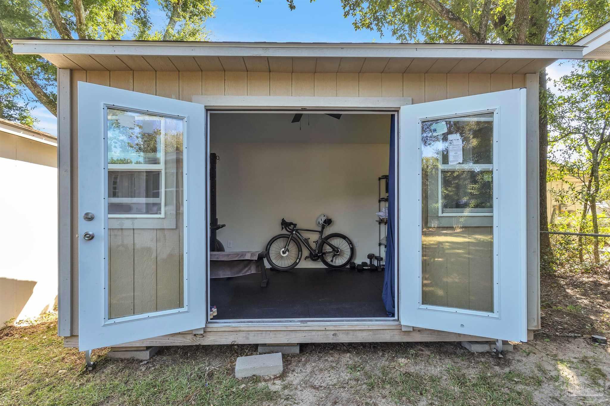 1826 Peyton Dr, Pensacola