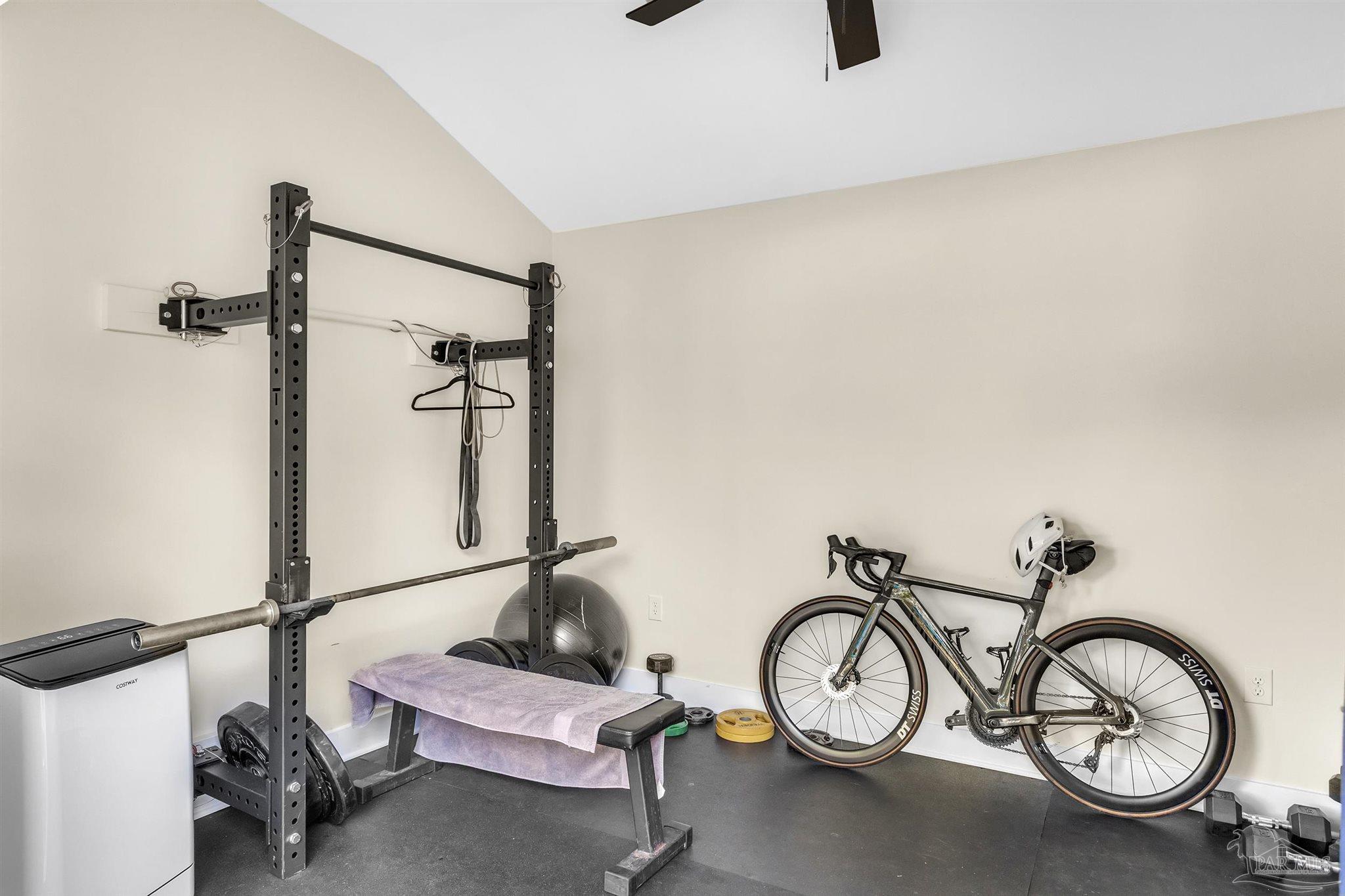 1826 Peyton Dr, Pensacola