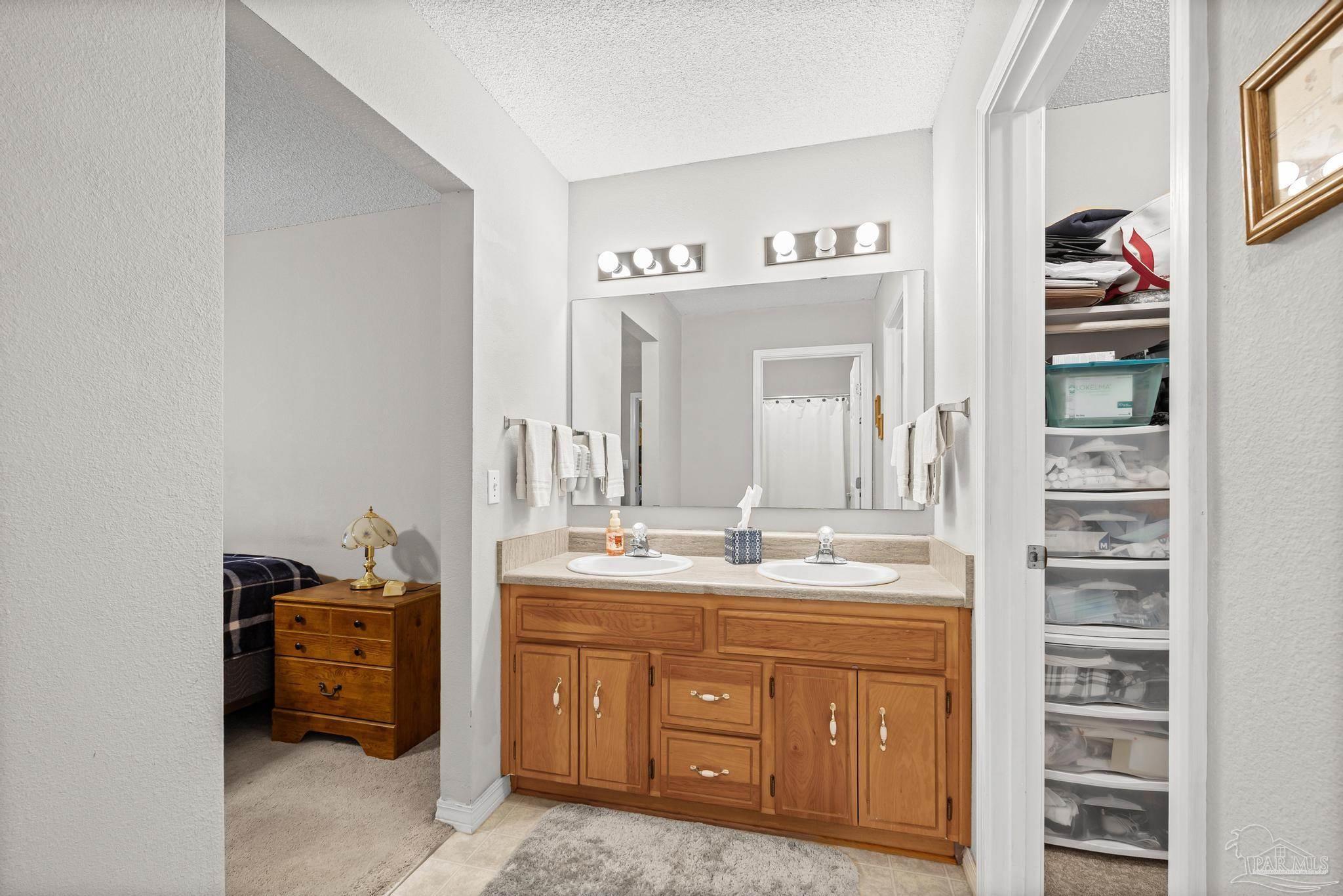 6146 Ashton Woods Cir