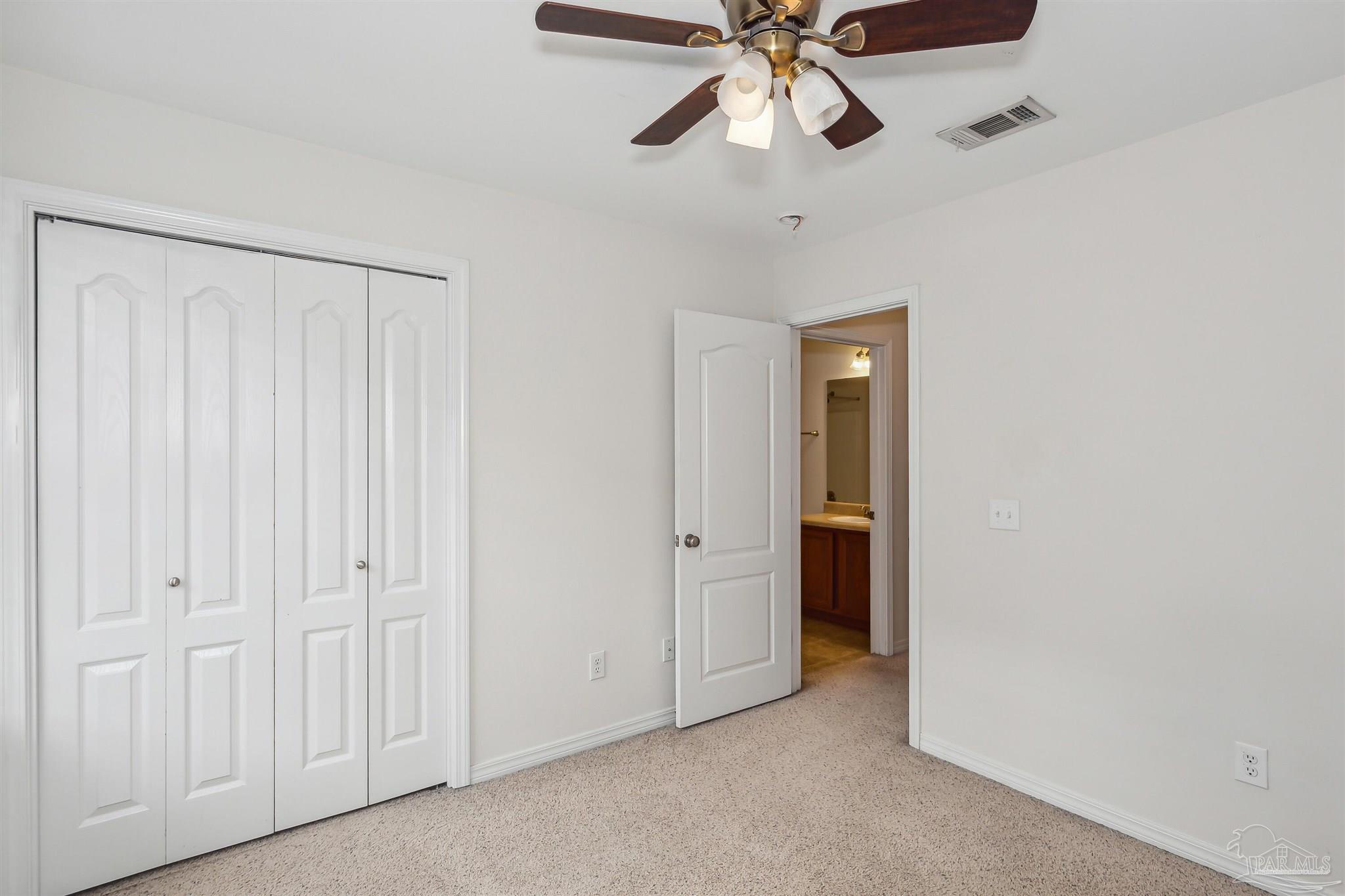 5933 Dunridge Dr