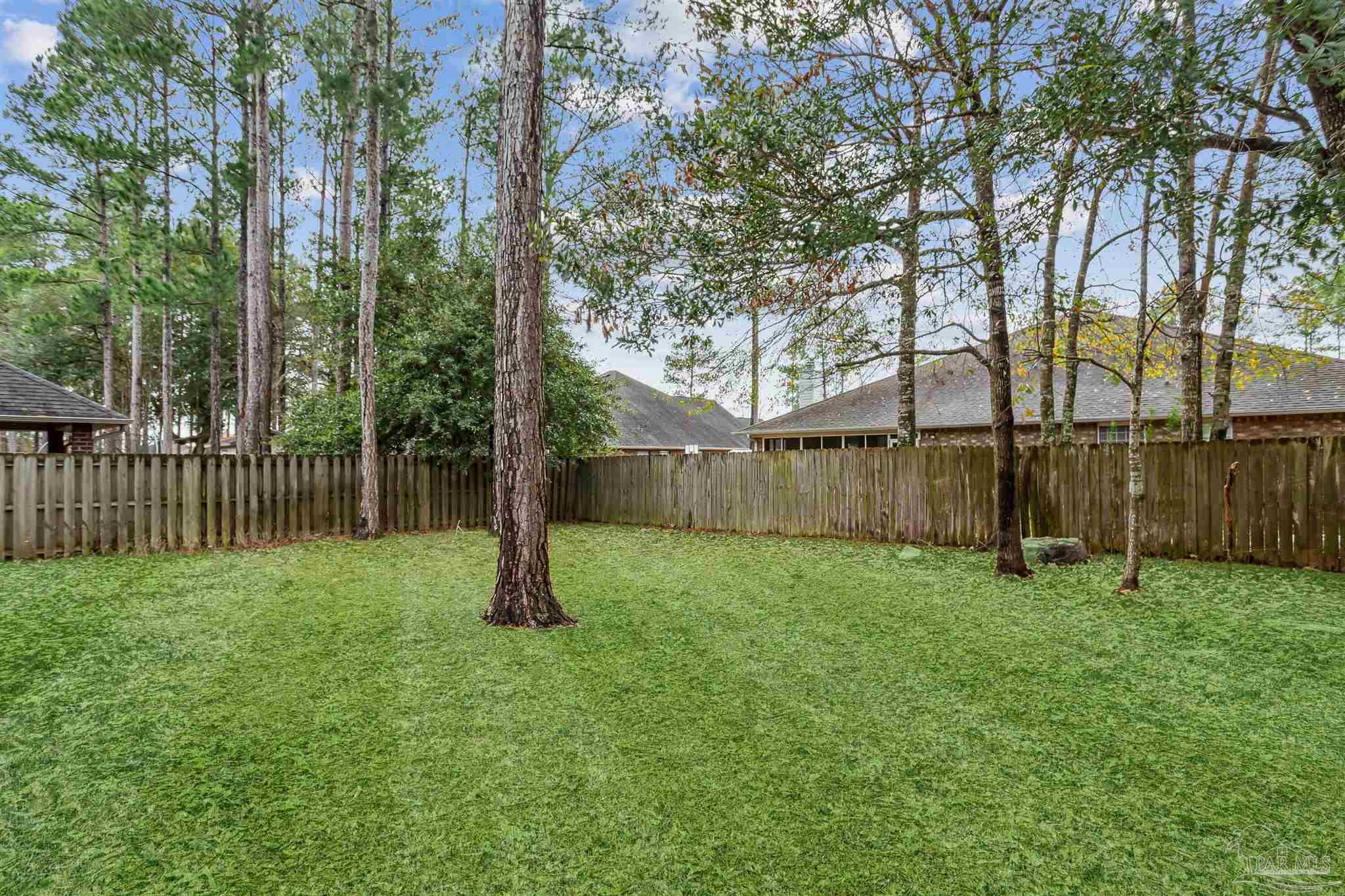 5933 Dunridge Dr
