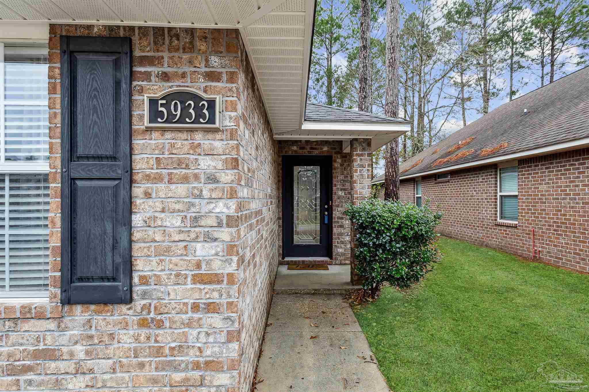 5933 Dunridge Dr