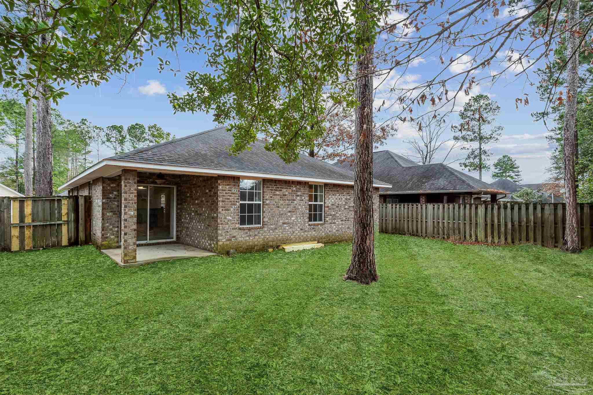 5933 Dunridge Dr