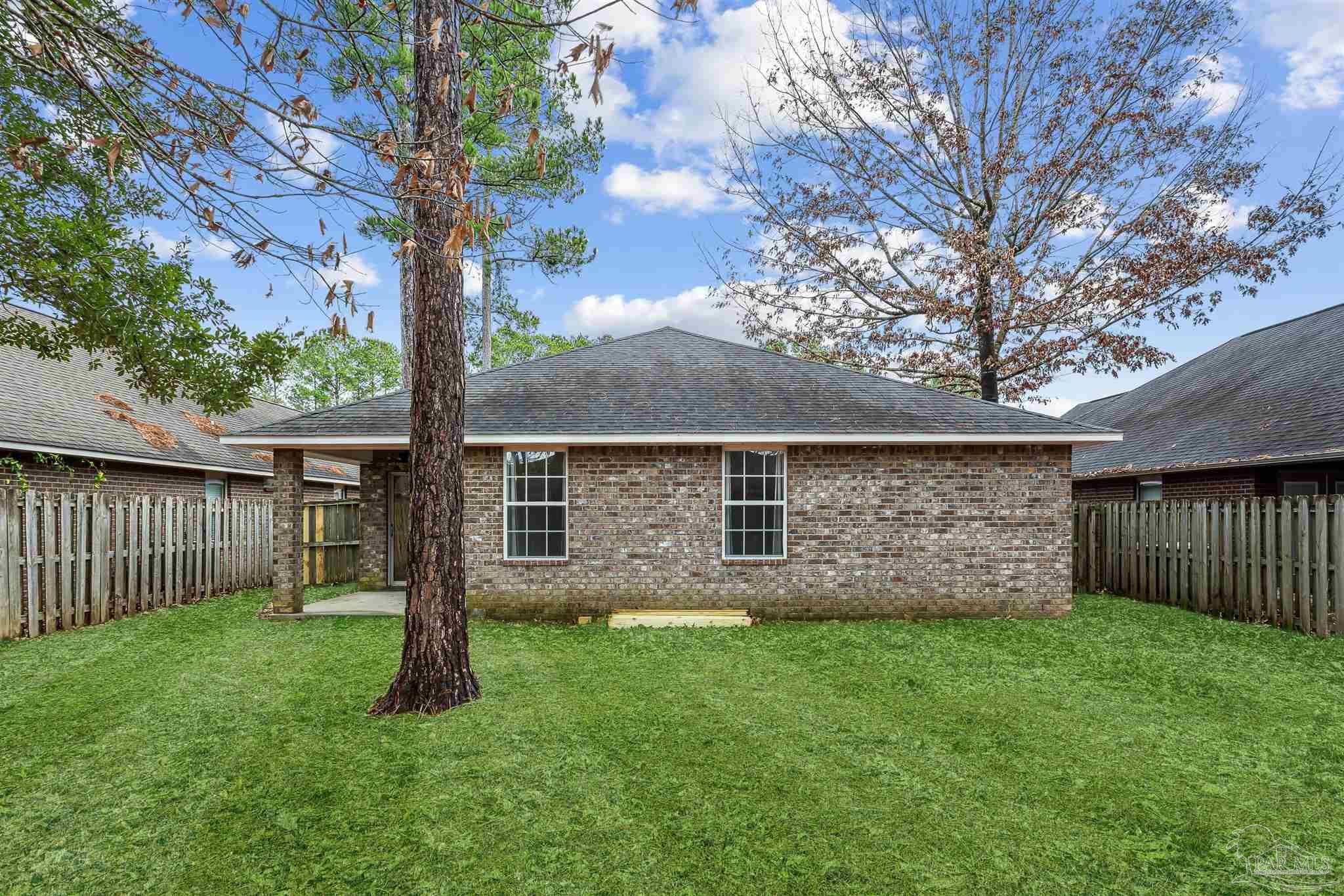 5933 Dunridge Dr