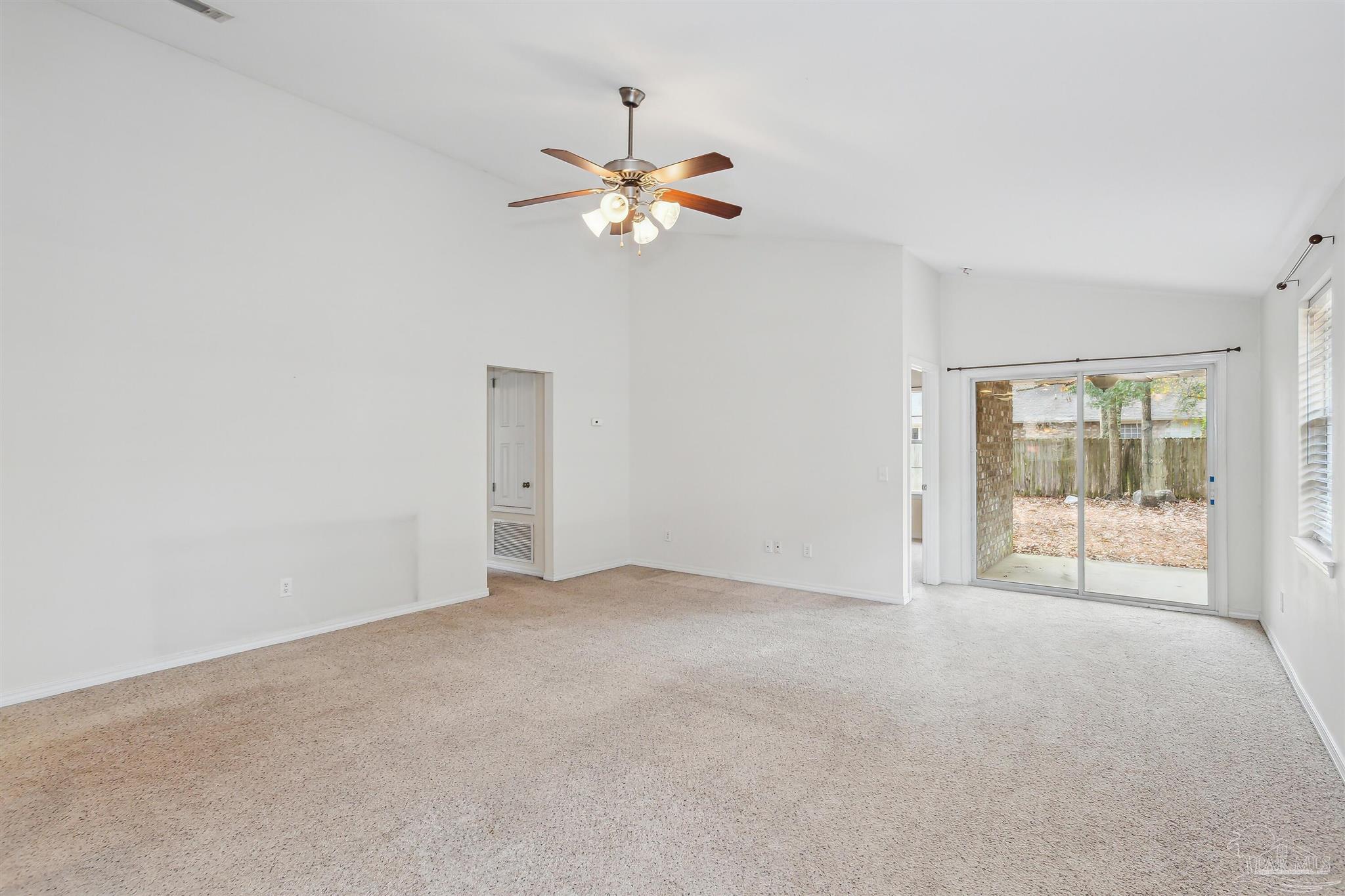 5933 Dunridge Dr