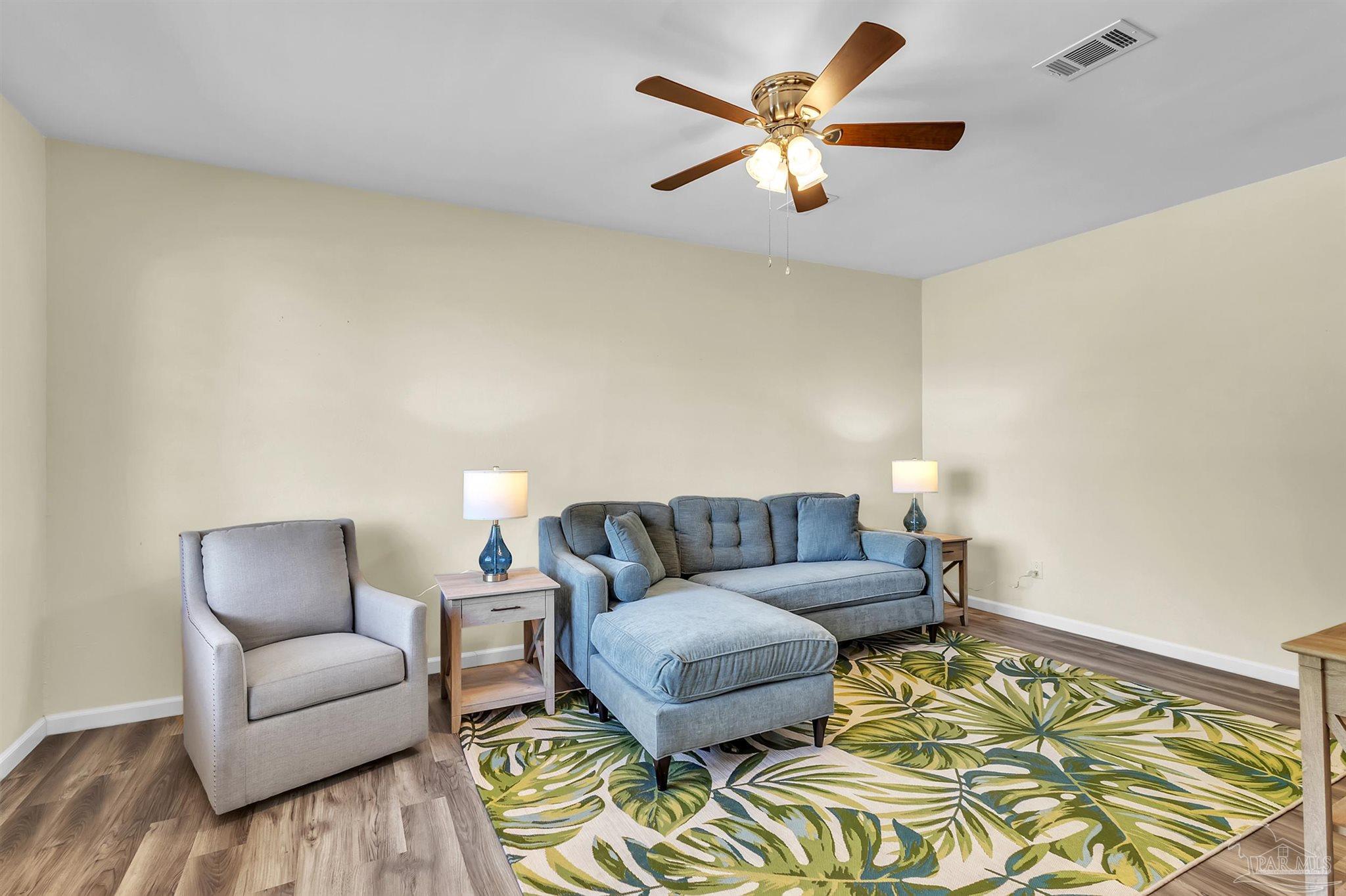 1172 New Haven Dr