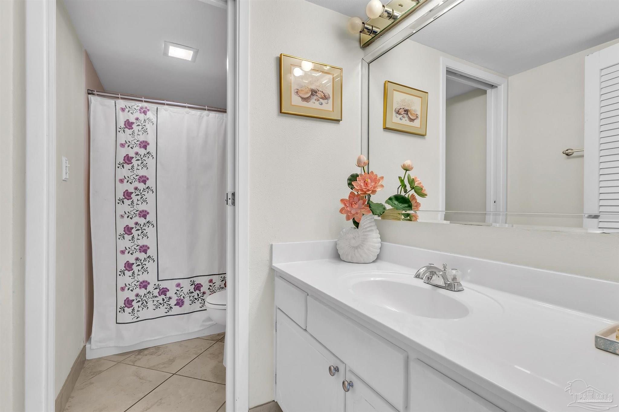 330 Ft Pickens Rd # 7B