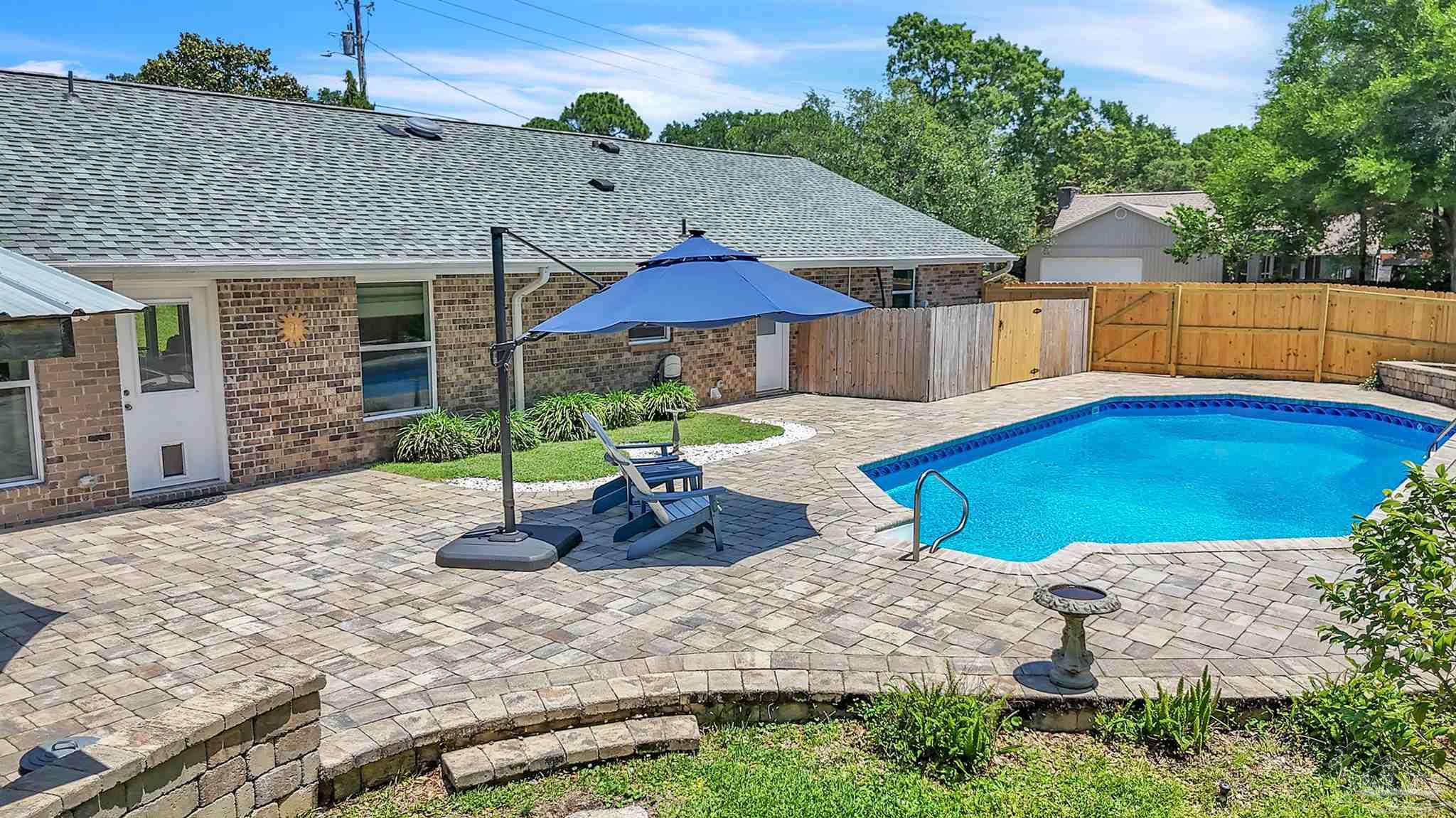 209 Shoreline Dr