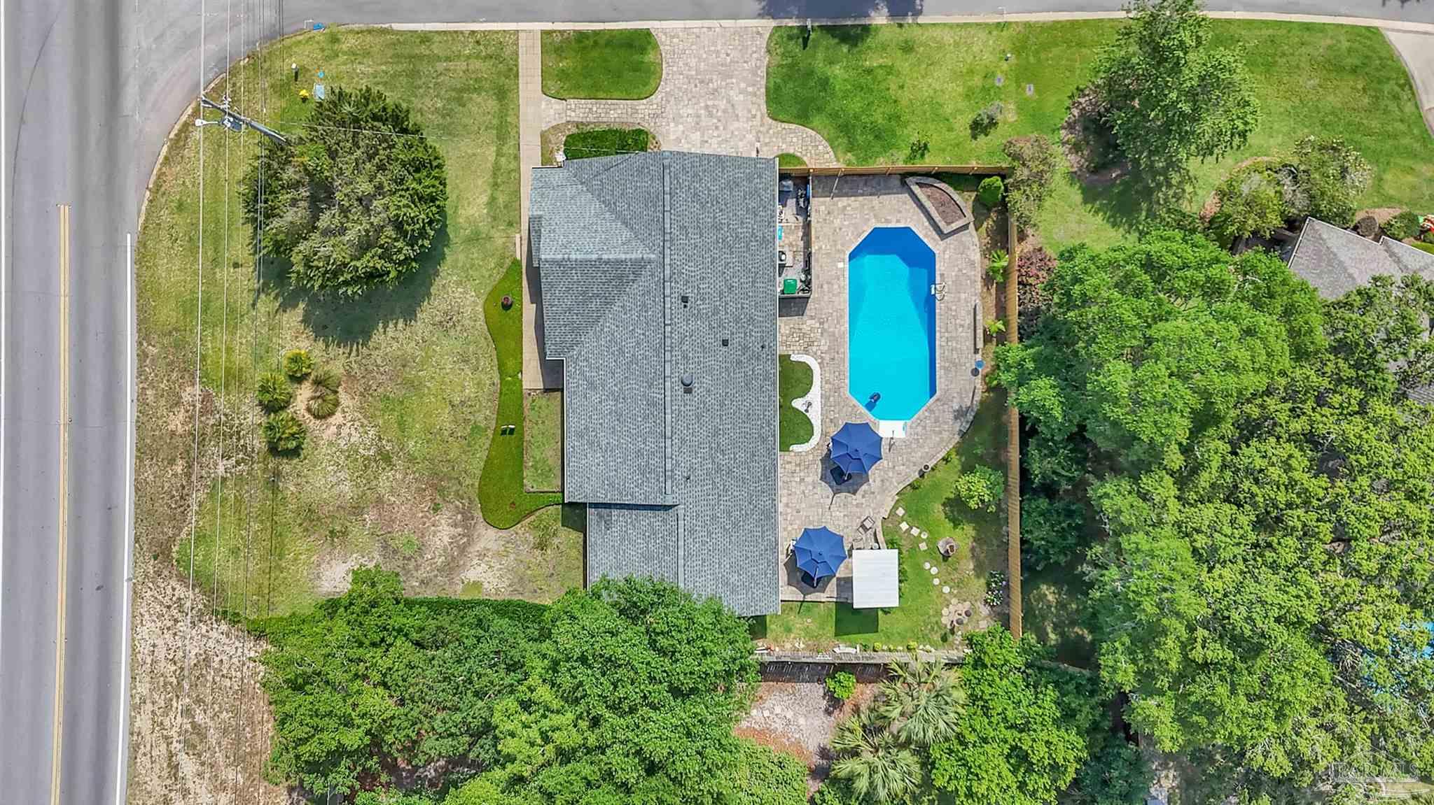 209 Shoreline Dr