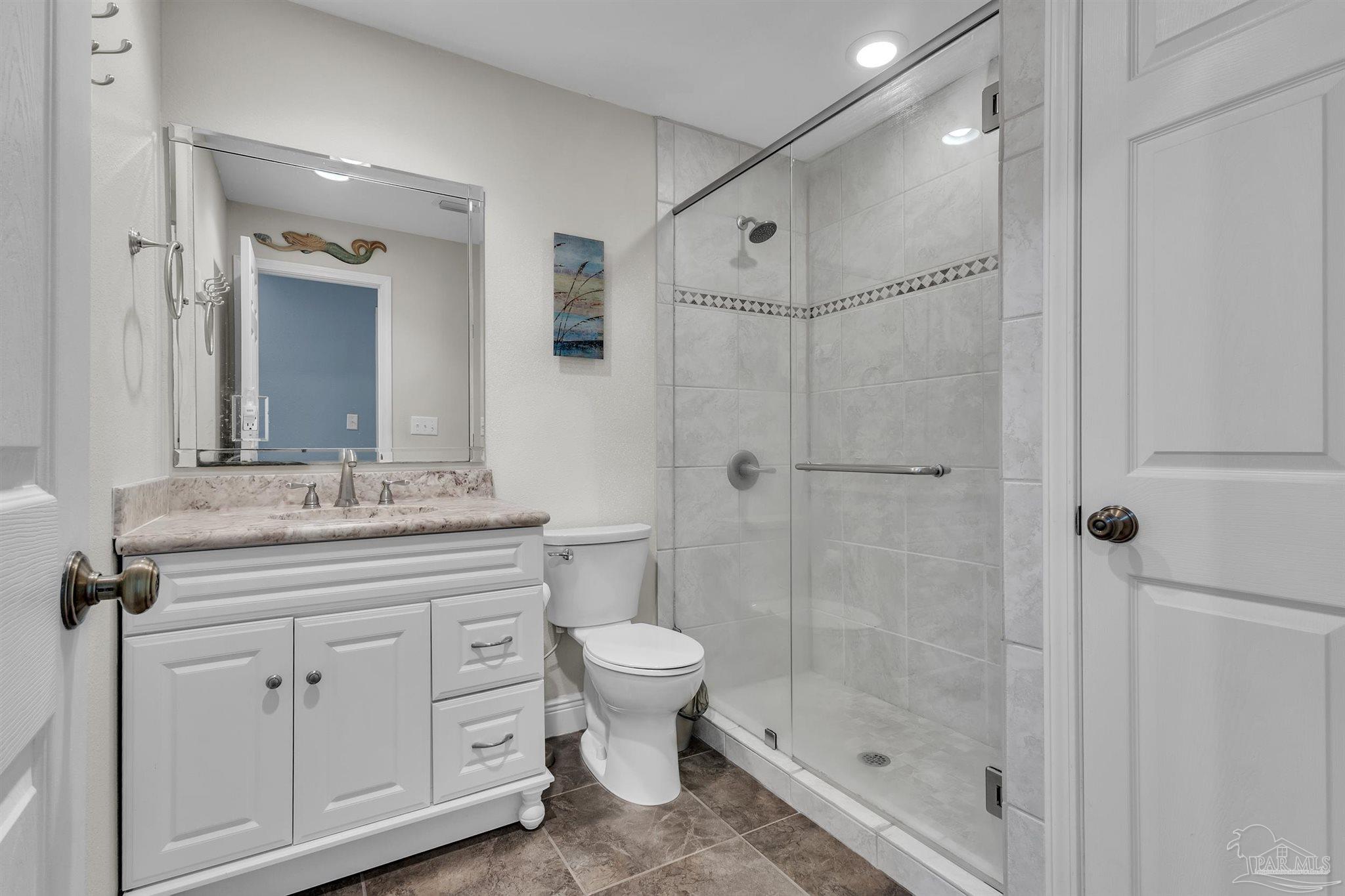 209 Shoreline Dr
