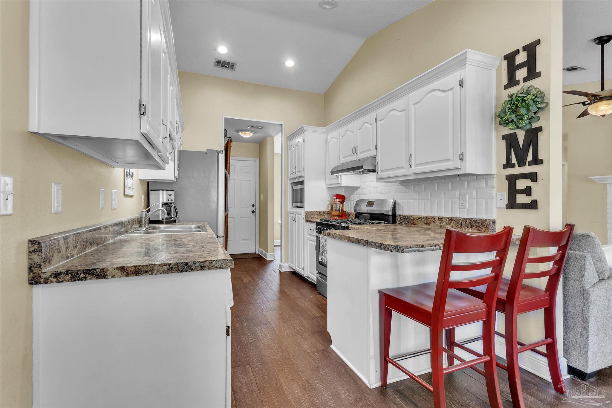 4321 Ridgeland Dr