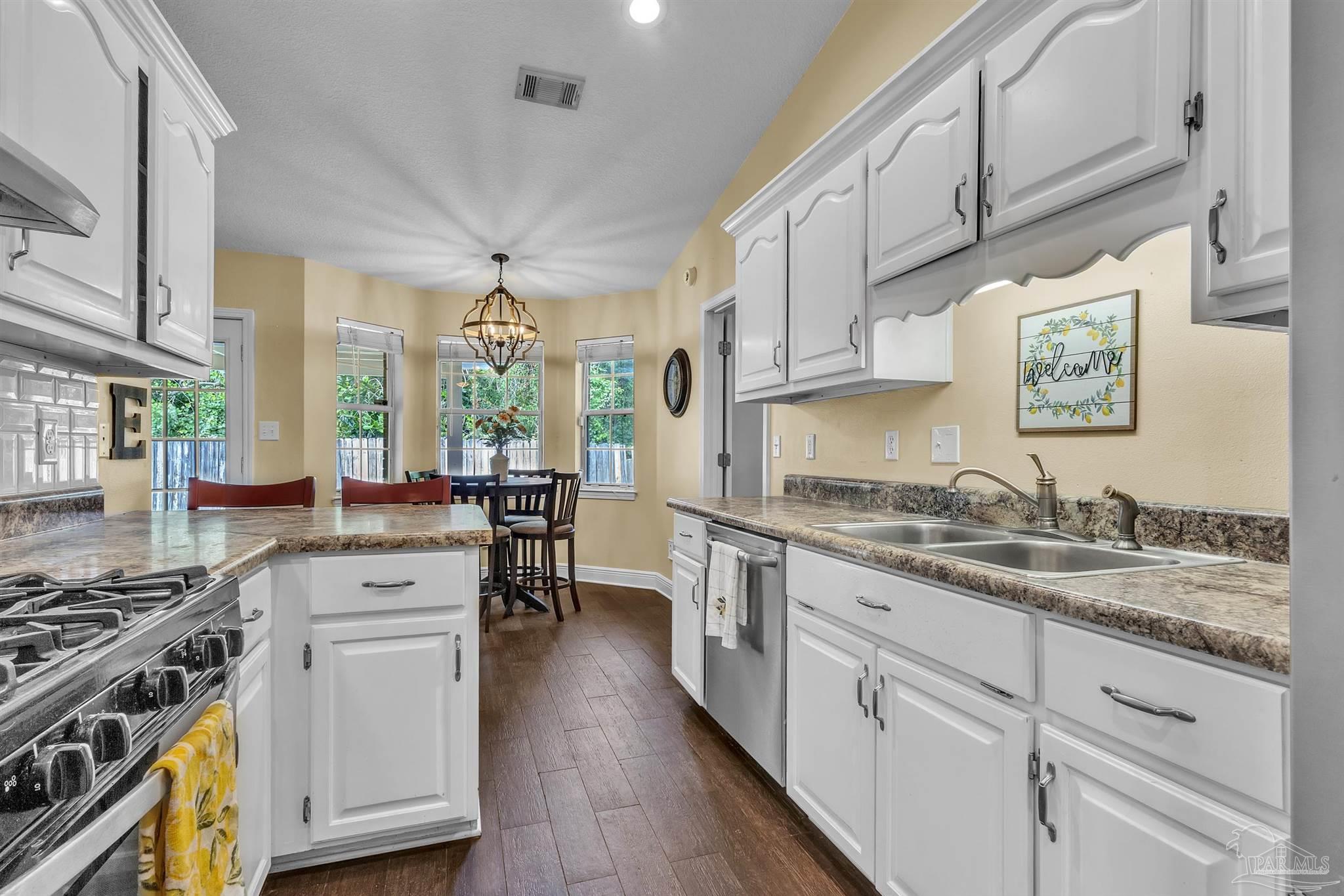 4321 Ridgeland Dr
