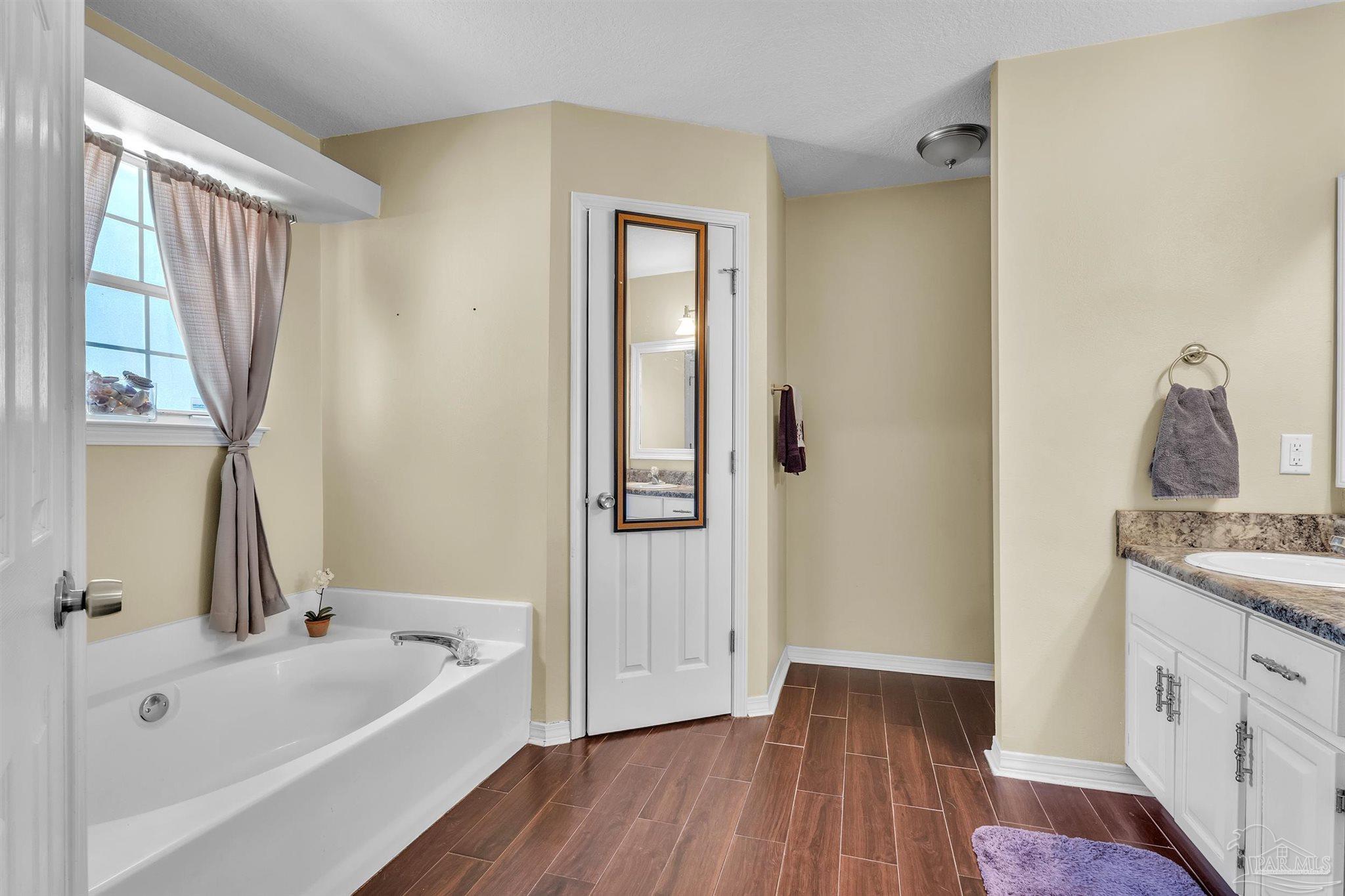4321 Ridgeland Dr
