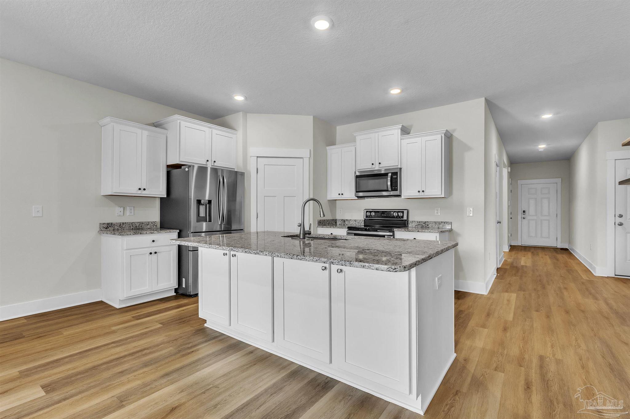 6557 Forest Bay Ave