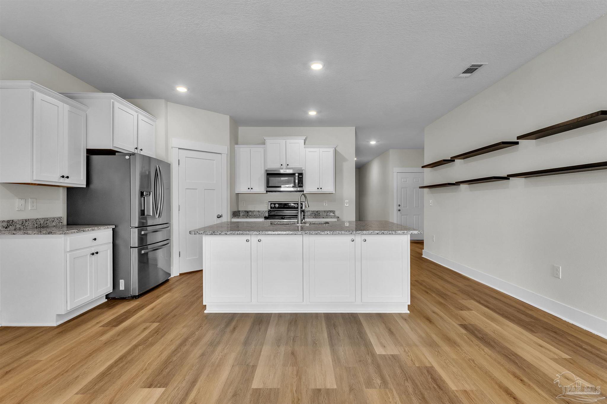 6557 Forest Bay Ave