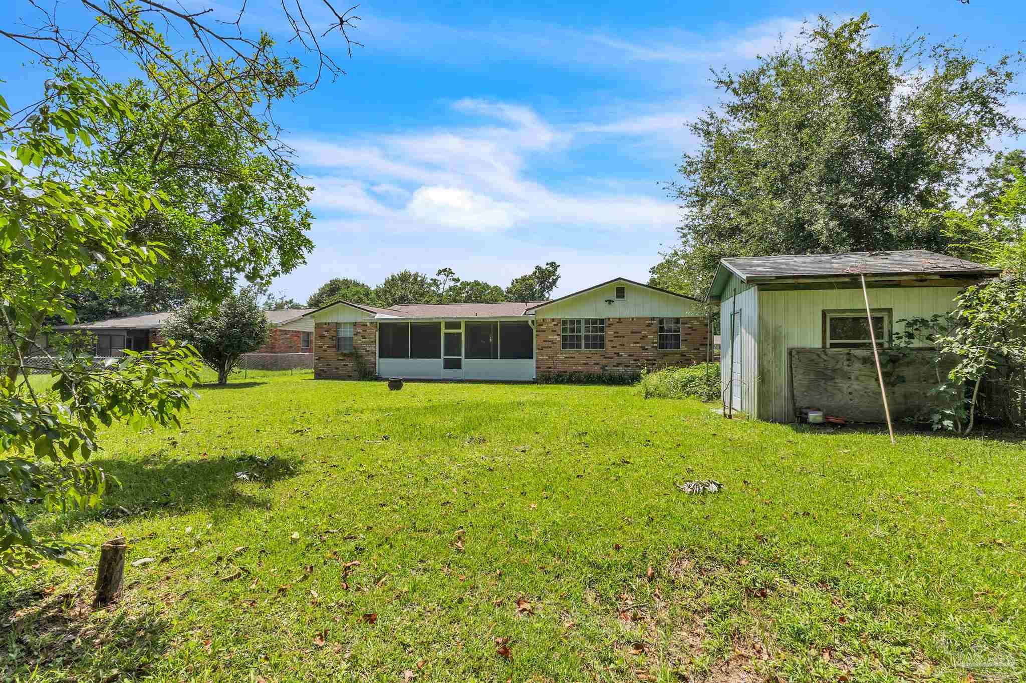 910 Bartow Ave