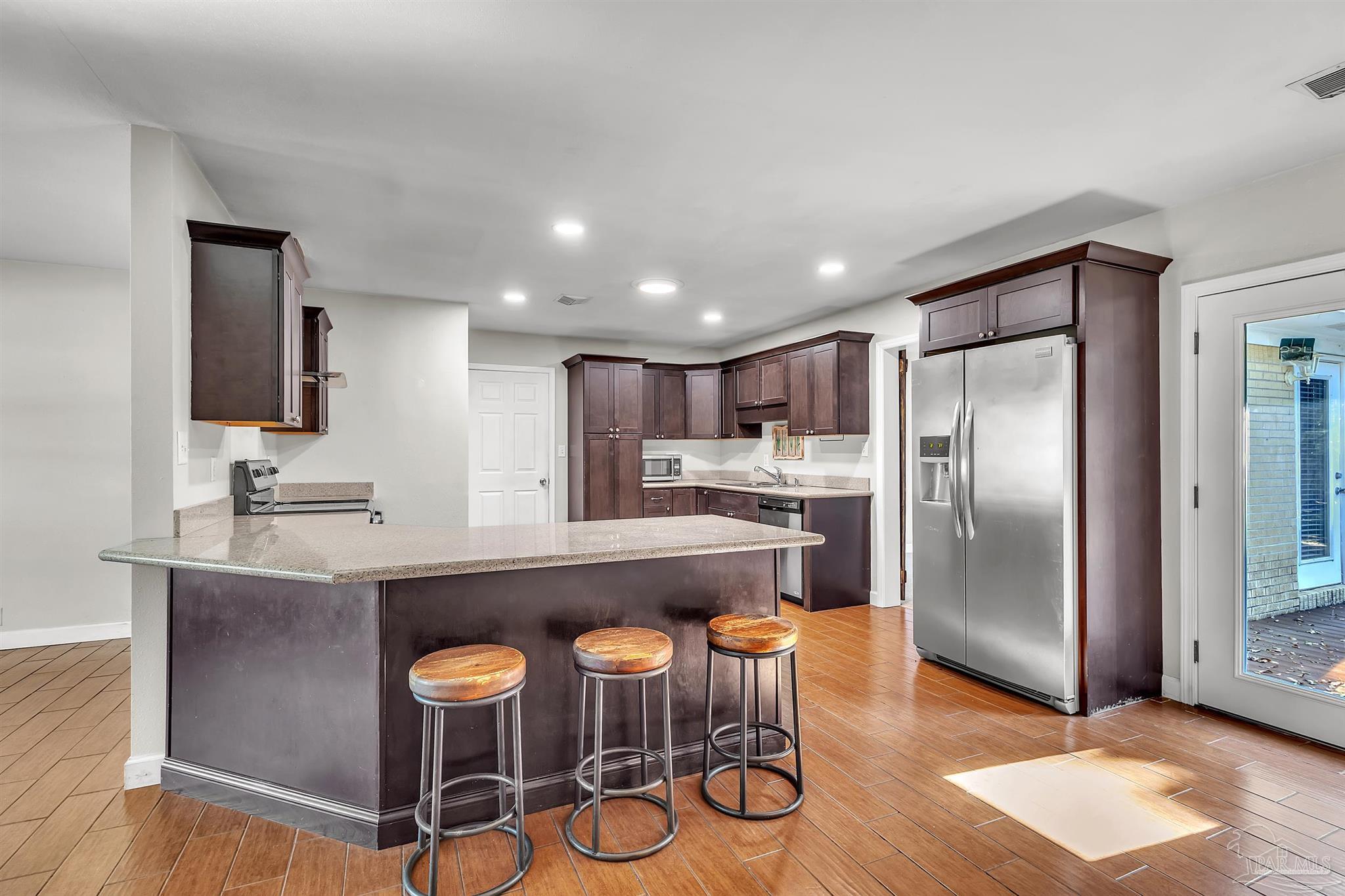 5570 Peachtree Ct