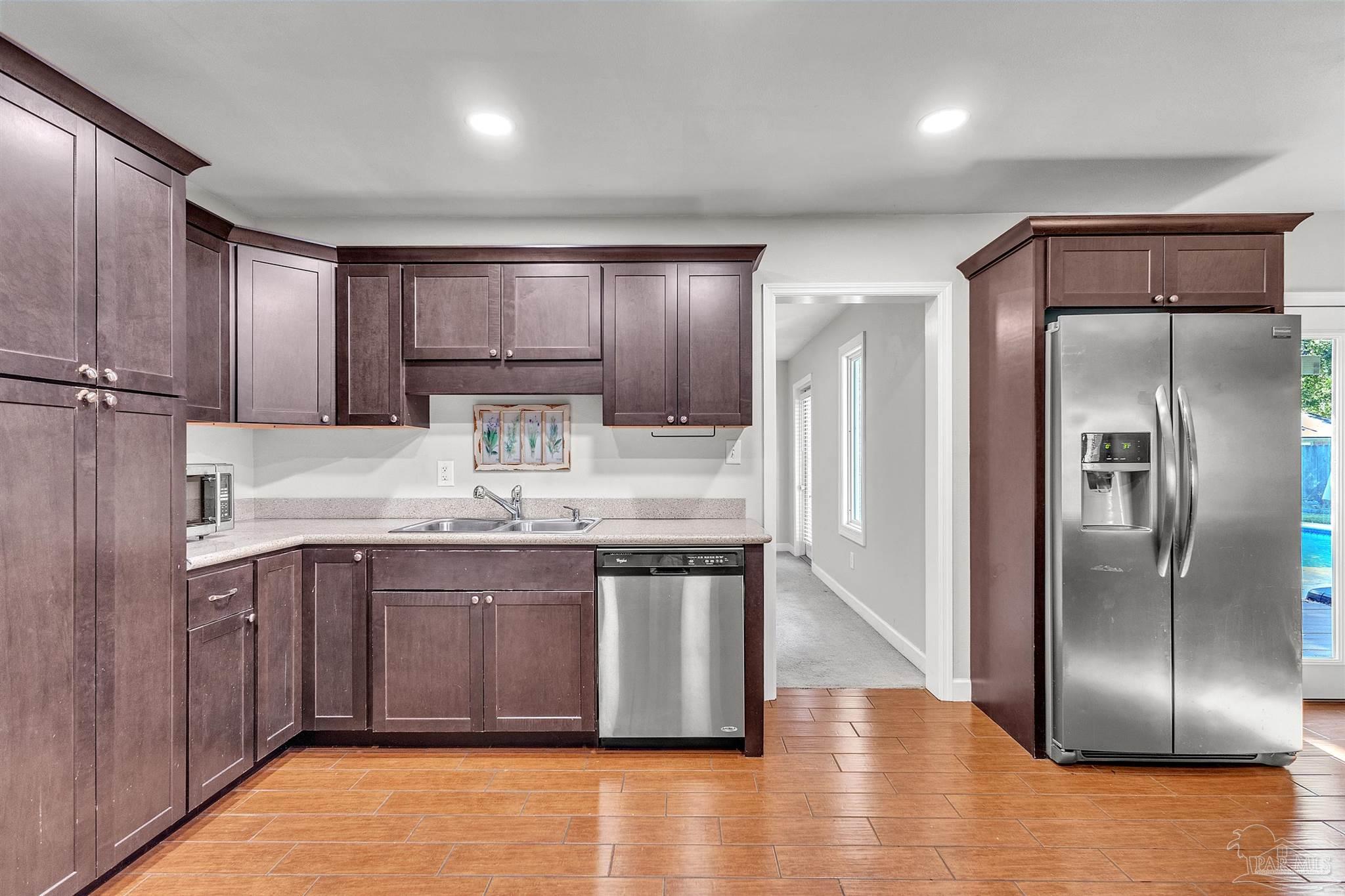 5570 Peachtree Ct