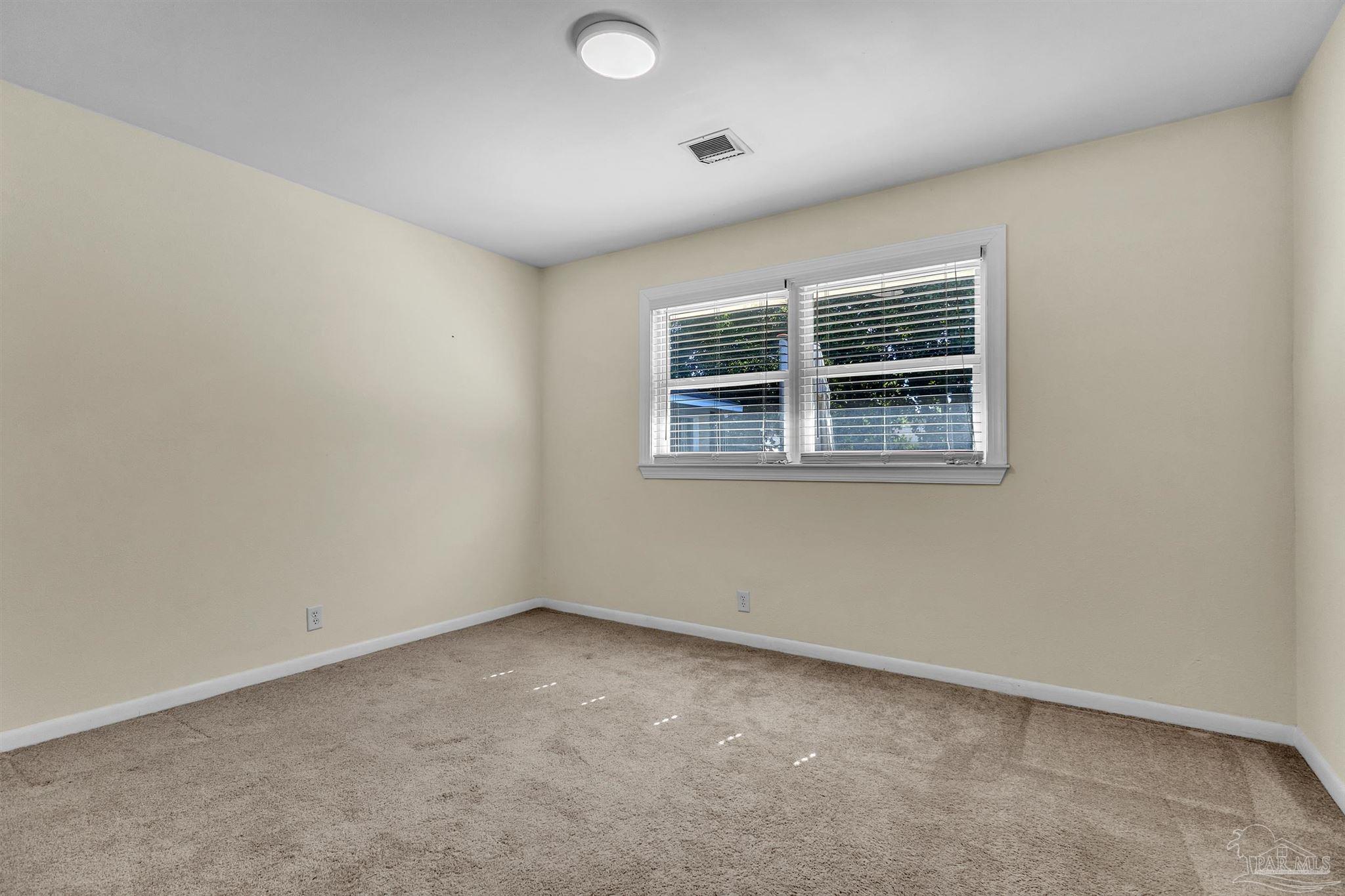 5570 Peachtree Ct