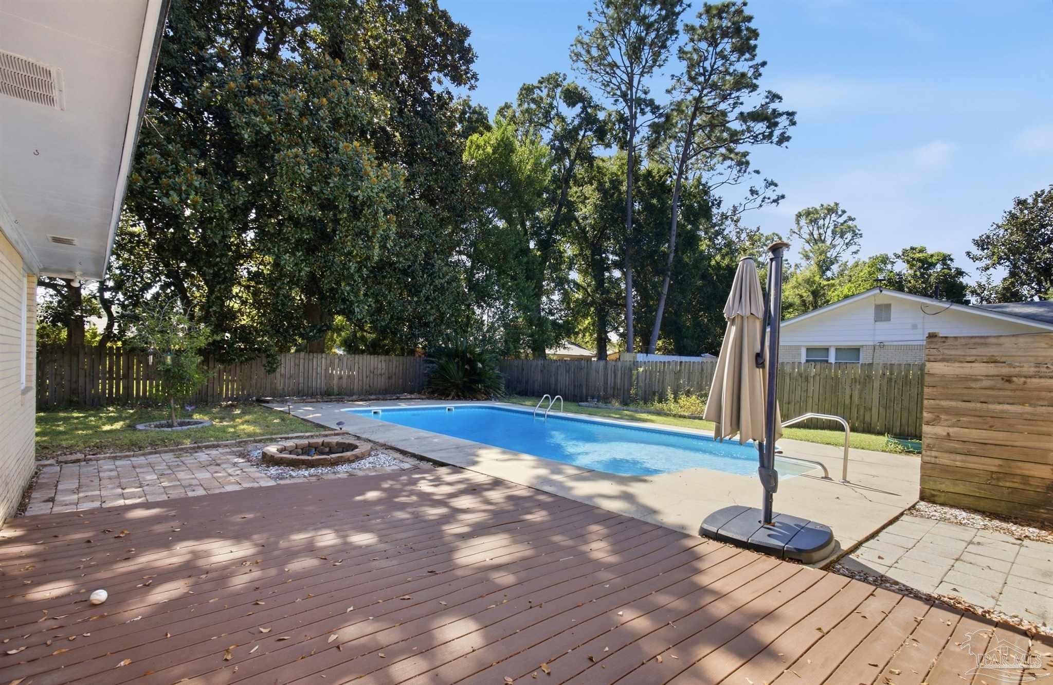 5570 Peachtree Ct