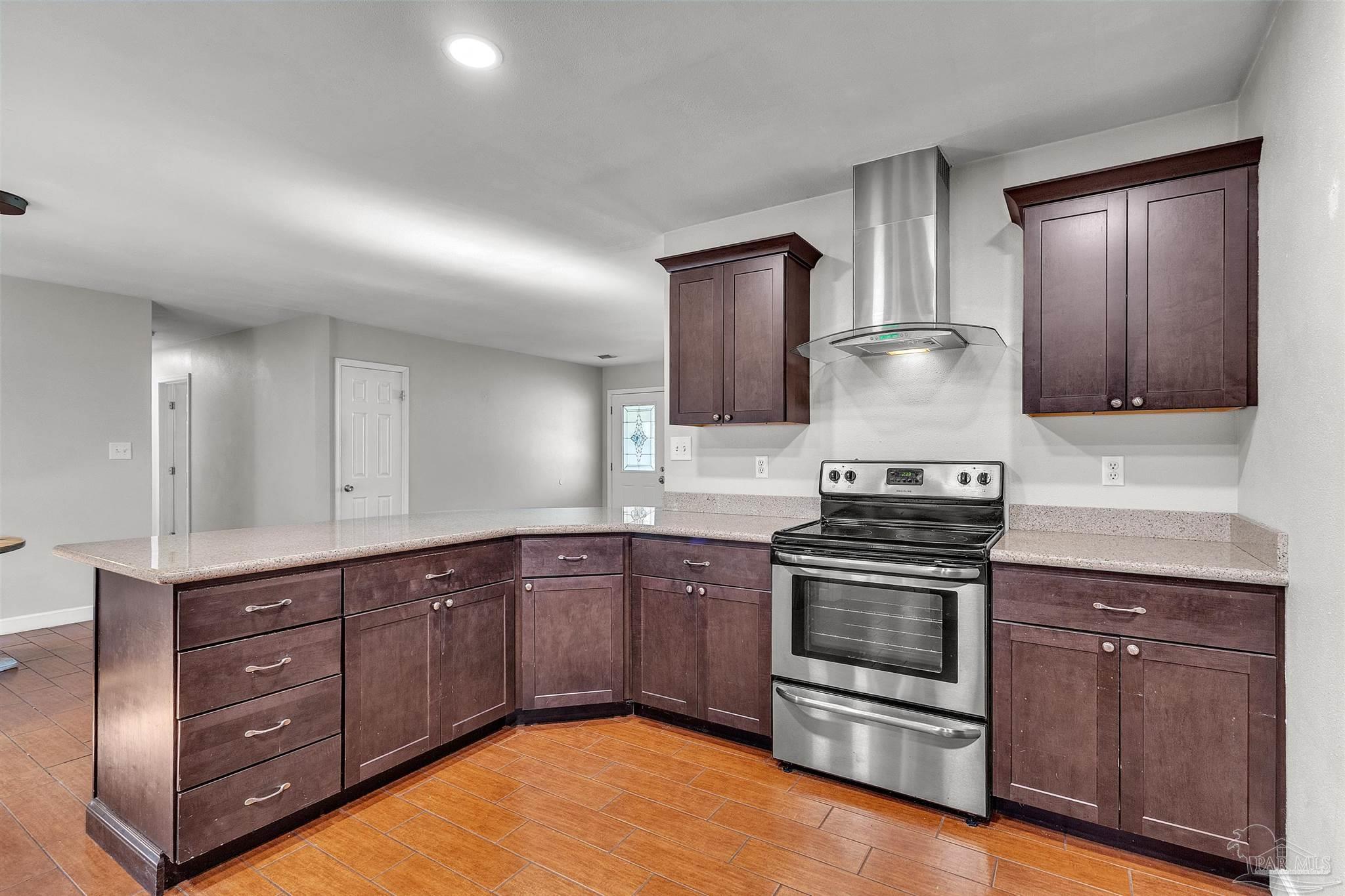 5570 Peachtree Ct