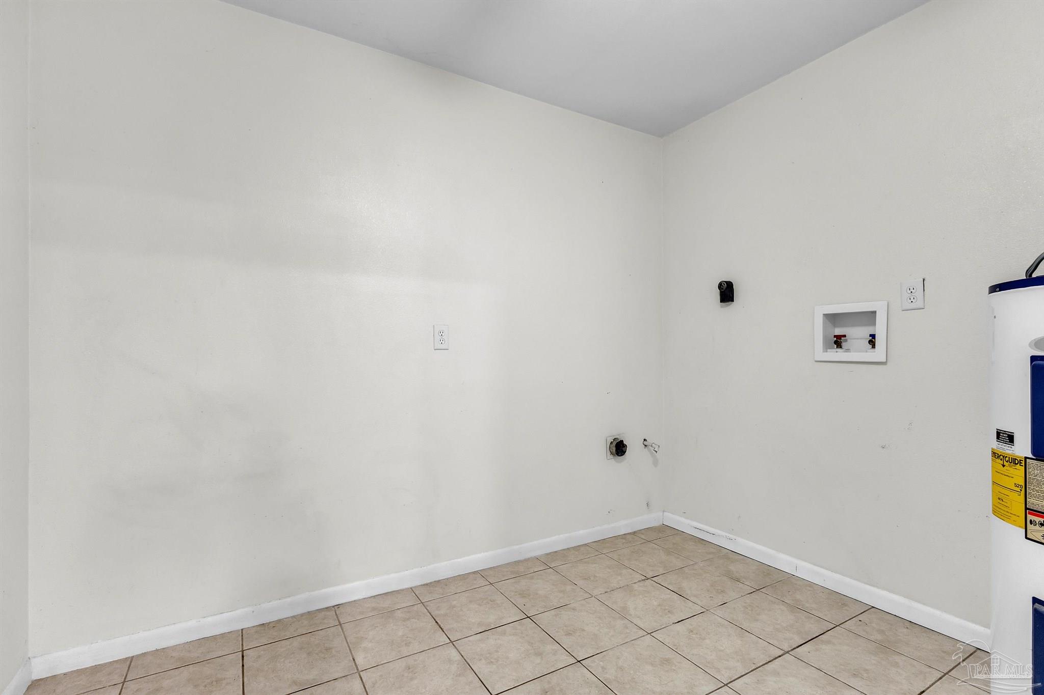 5570 Peachtree Ct